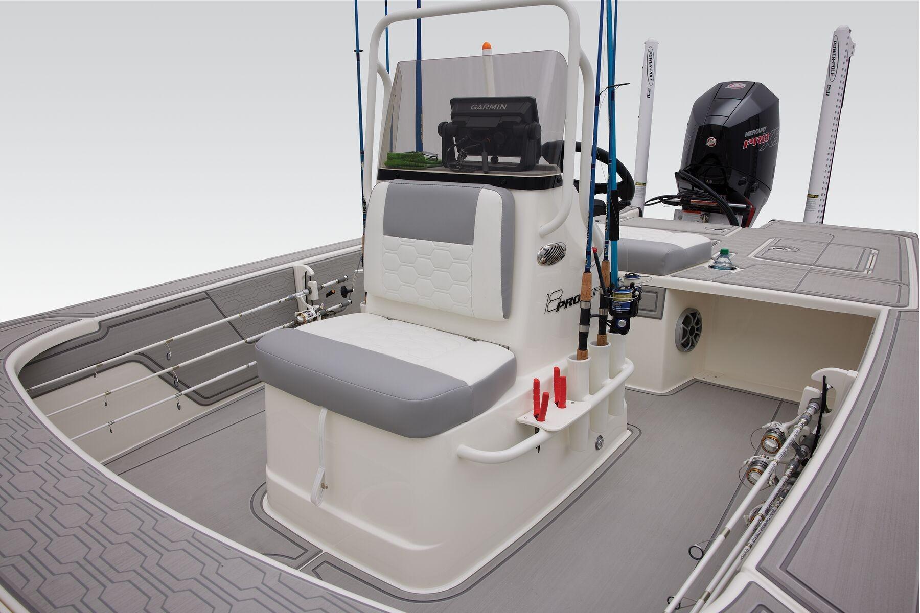 2026 Mako 18 Pro Skiff - 32