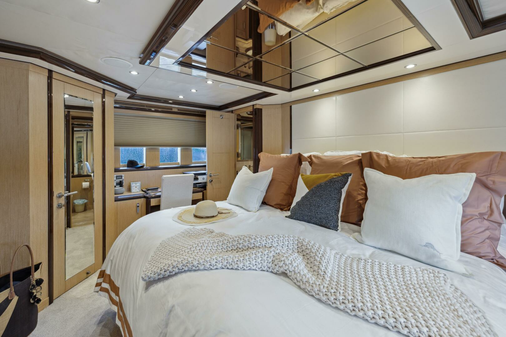 2010 Ocean Alexander 83 - Image 62