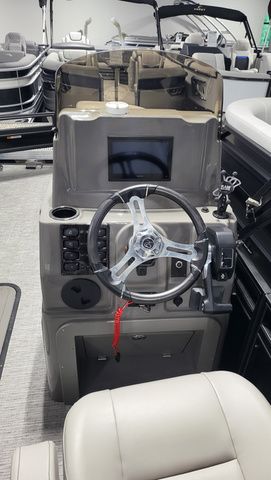 2023 Angler Qwest Pontoons A 8522 FAMILY FISH PRO - 8