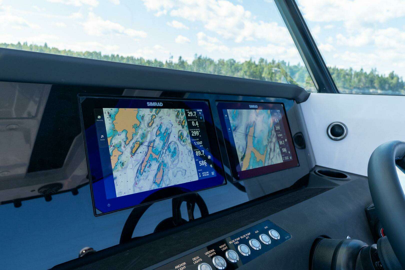 2025 Axopar CCX Center Console - Image 29