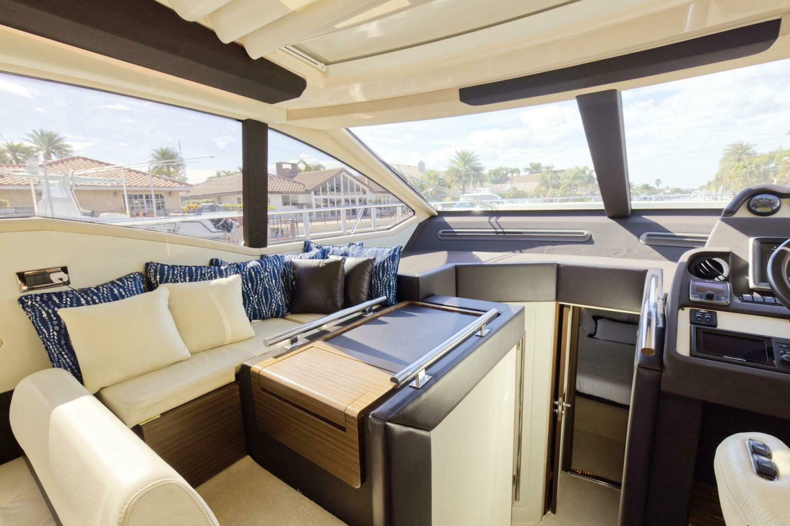 2013 Azimut 55S - Image 21