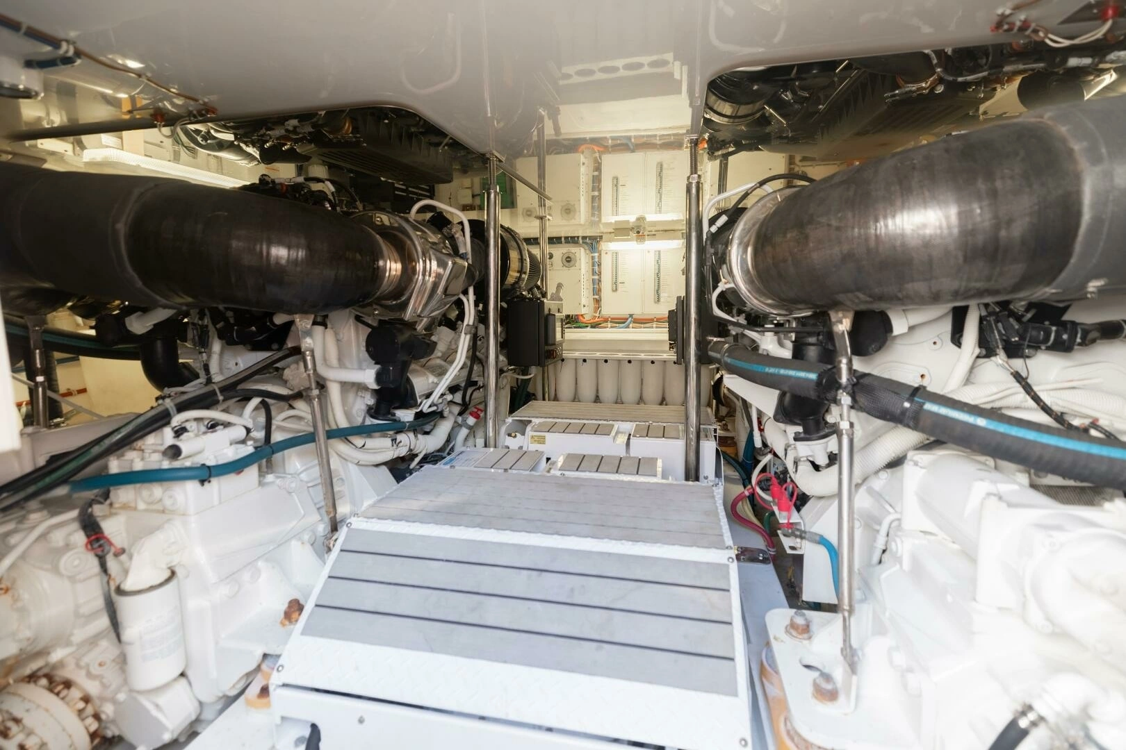 2016 Hatteras GT60 - Image 62