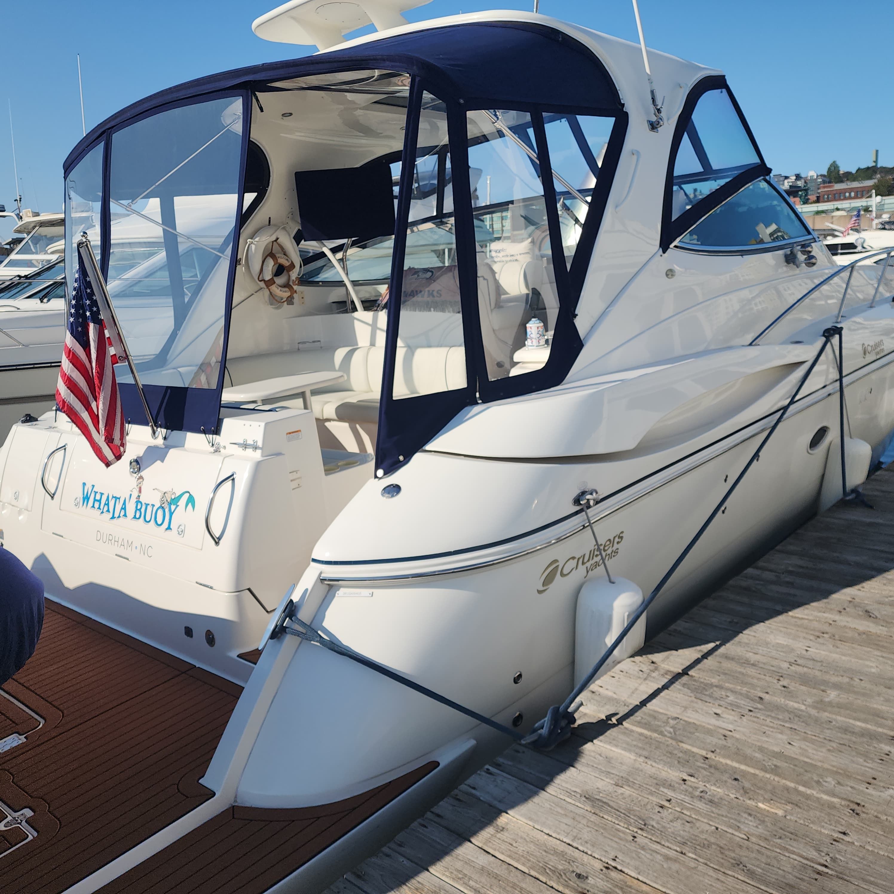 2005 Cruisers Yachts 440 Express - 2