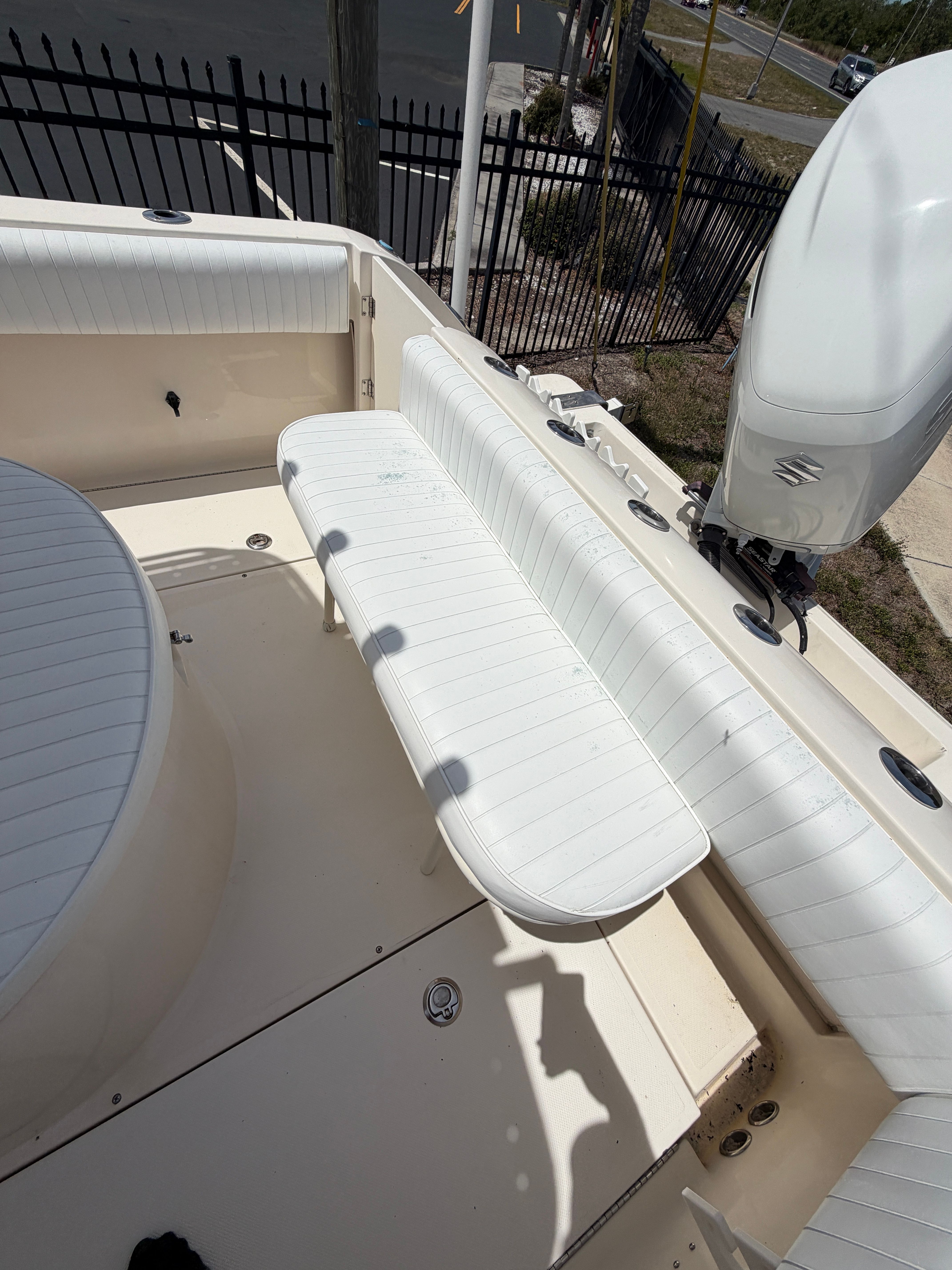Interior view of a 2004 McKee Craft 24 FREEDOM boat.