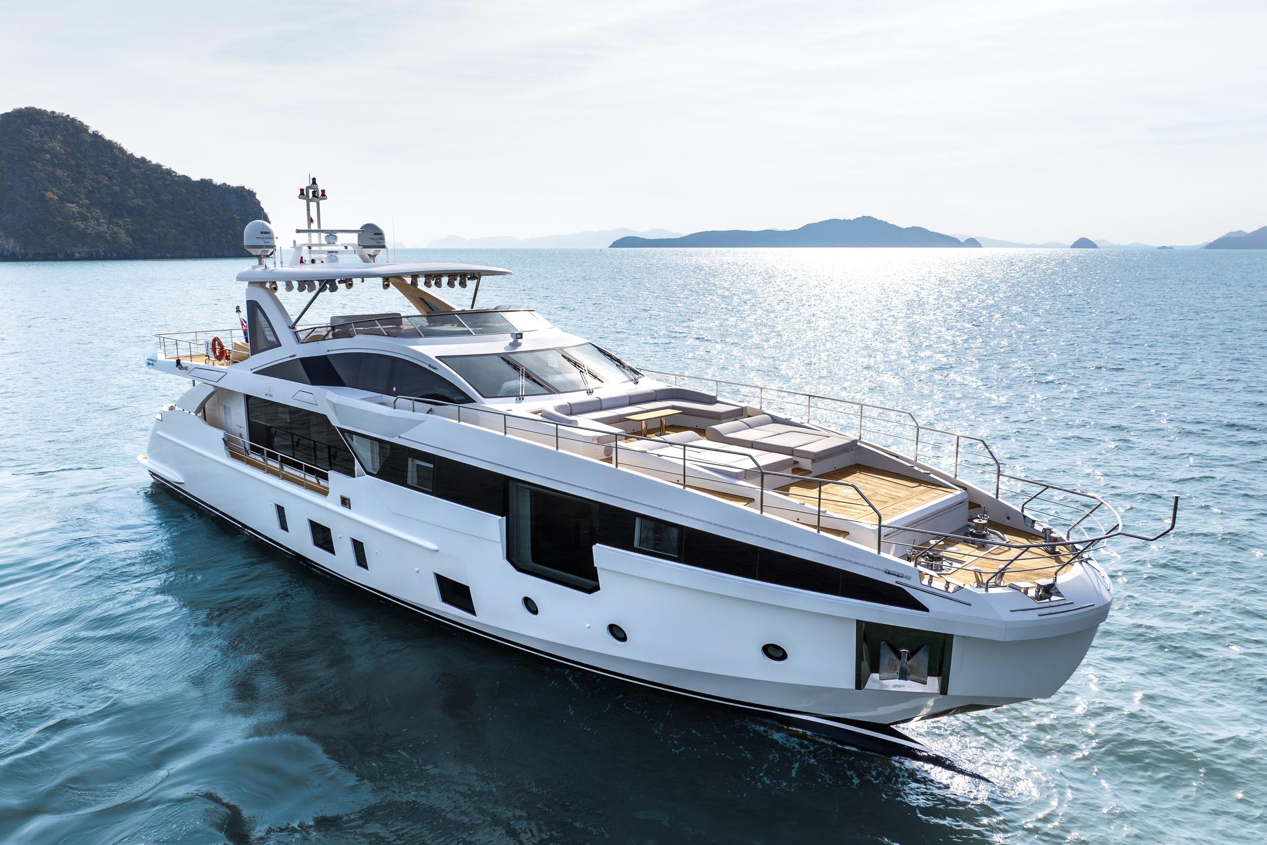 2022 Azimut Grande 32M