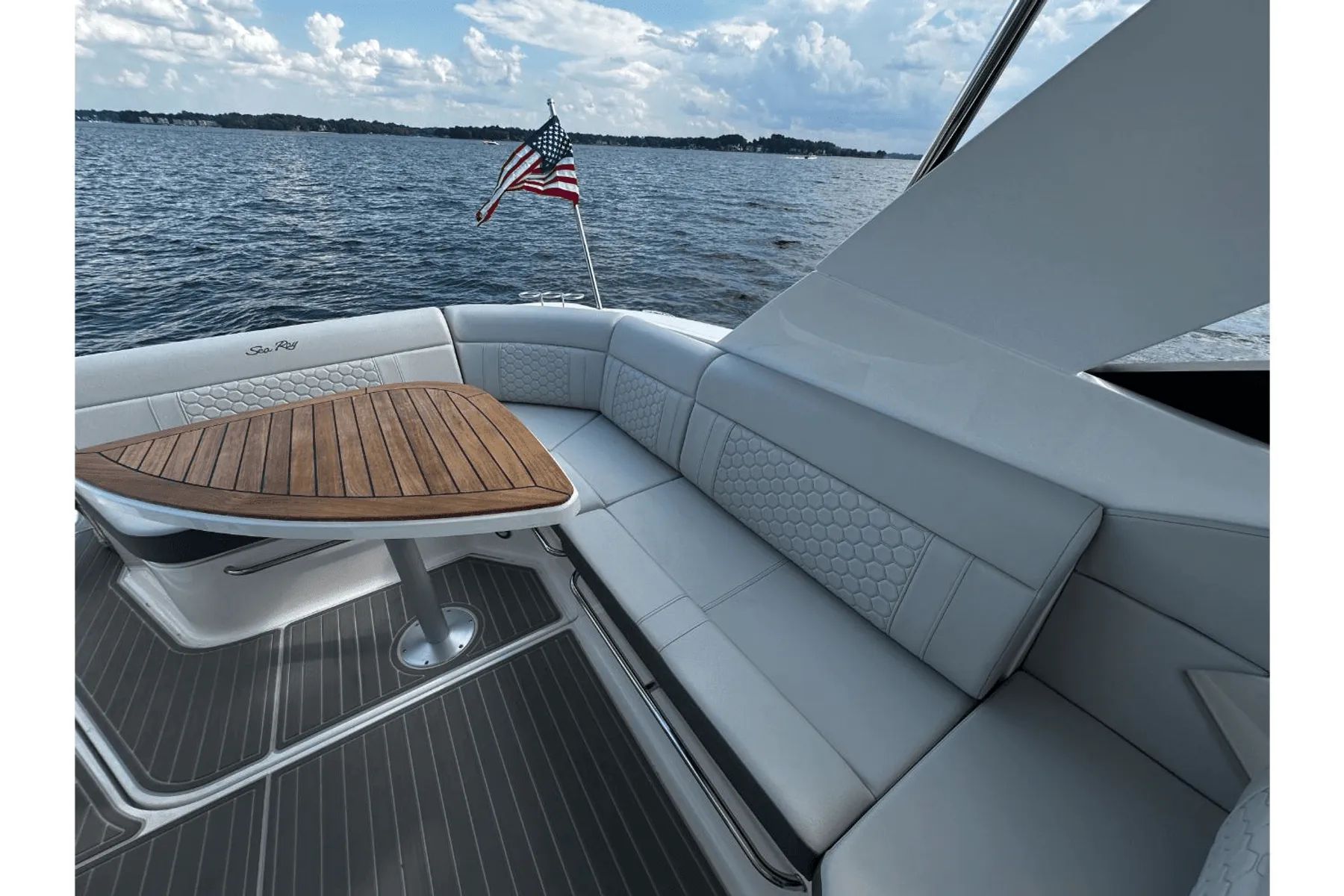 2024 Sea Ray Sundancer 320 - 44