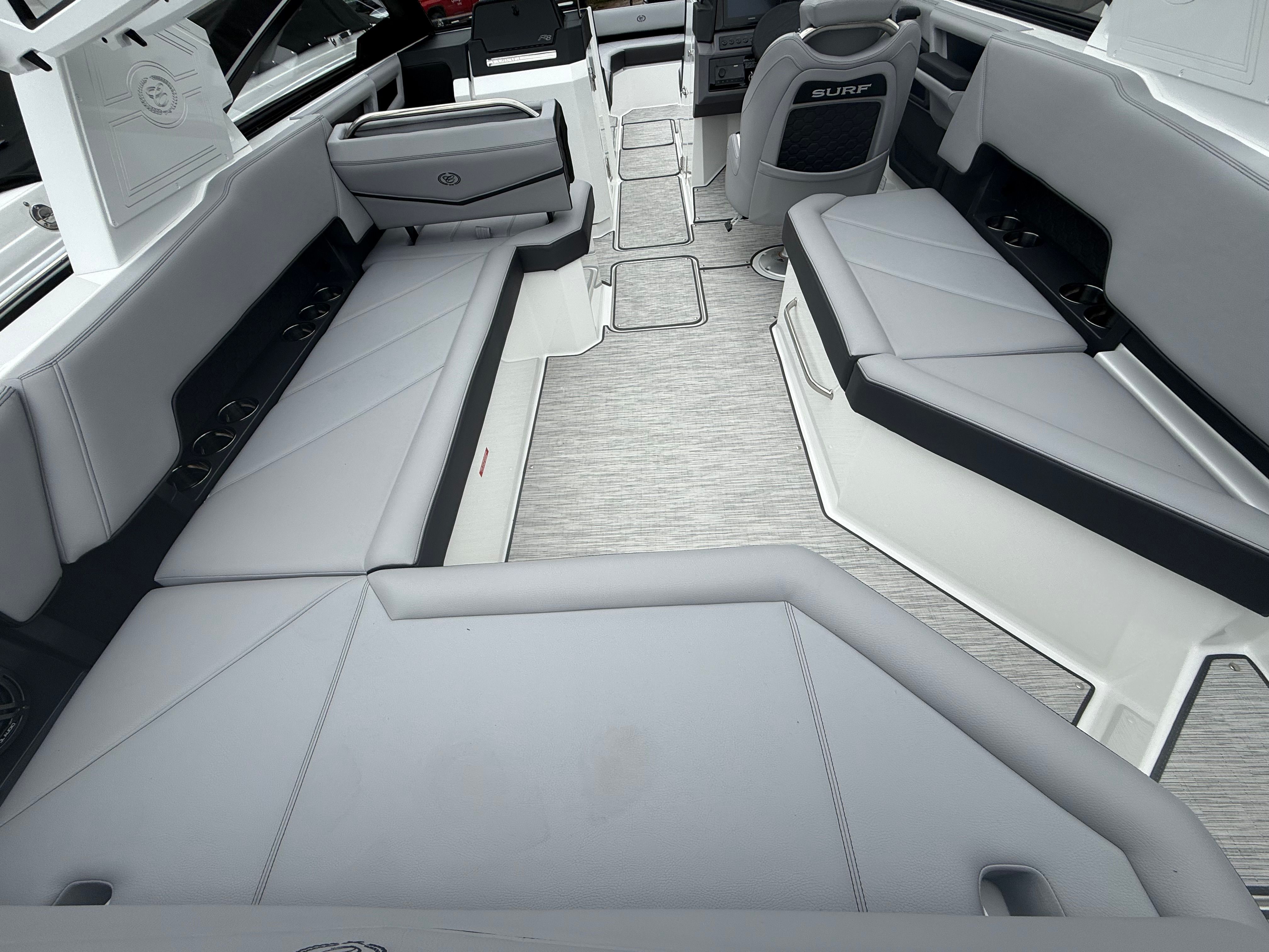 2026 Cobalt R8 Surf - 23
