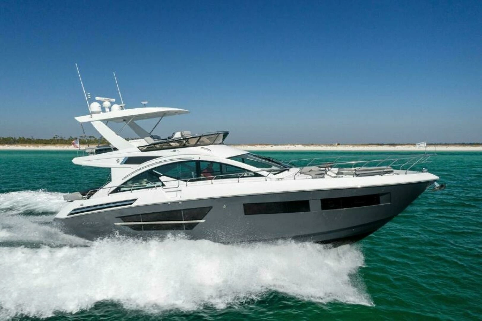 2023 Cruisers Yachts 60 Cantius Fly - Image 58