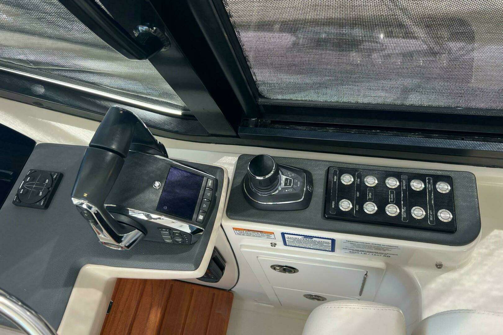 2022 Boston Whaler Conquest 405 - Image 11