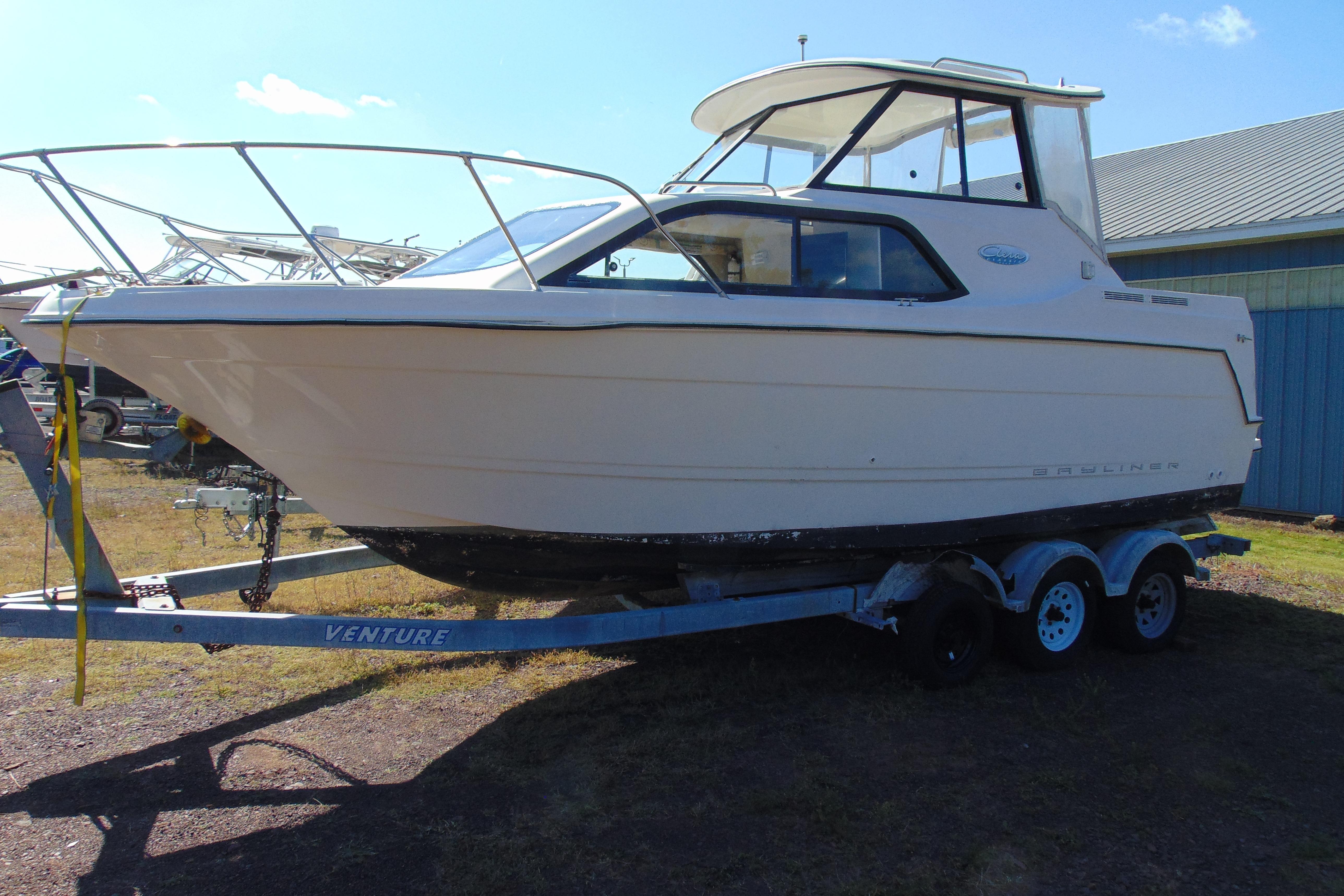 2002 Bayliner 2452 Ciera Classic