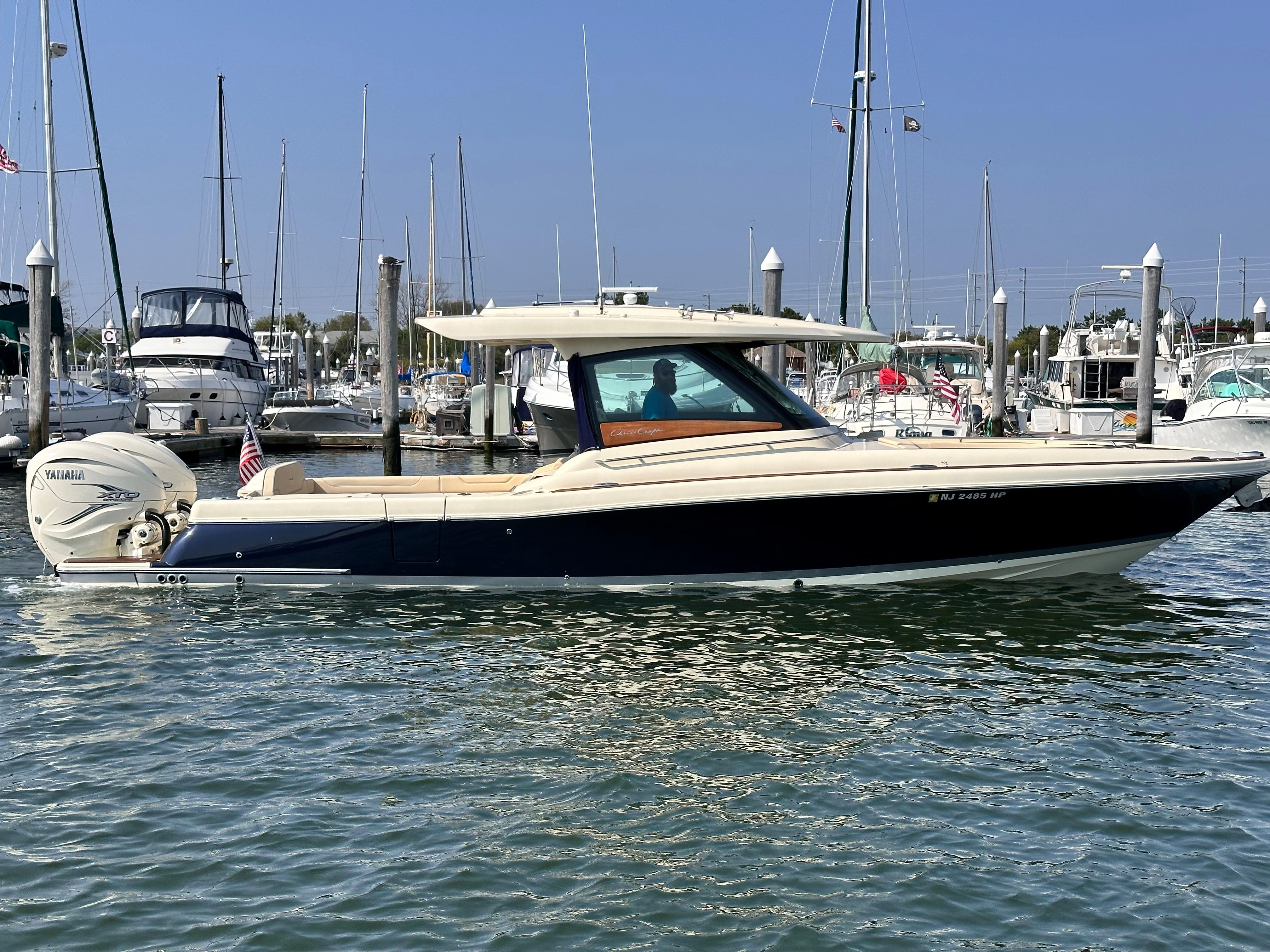 2021 Chris-Craft Calypso 35