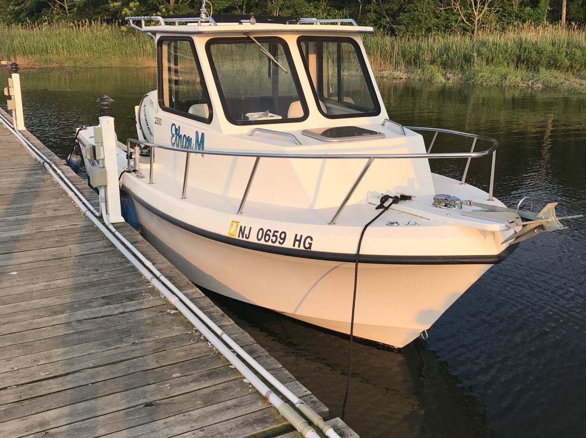 2015 May-Craft 2300 Pilot - 2