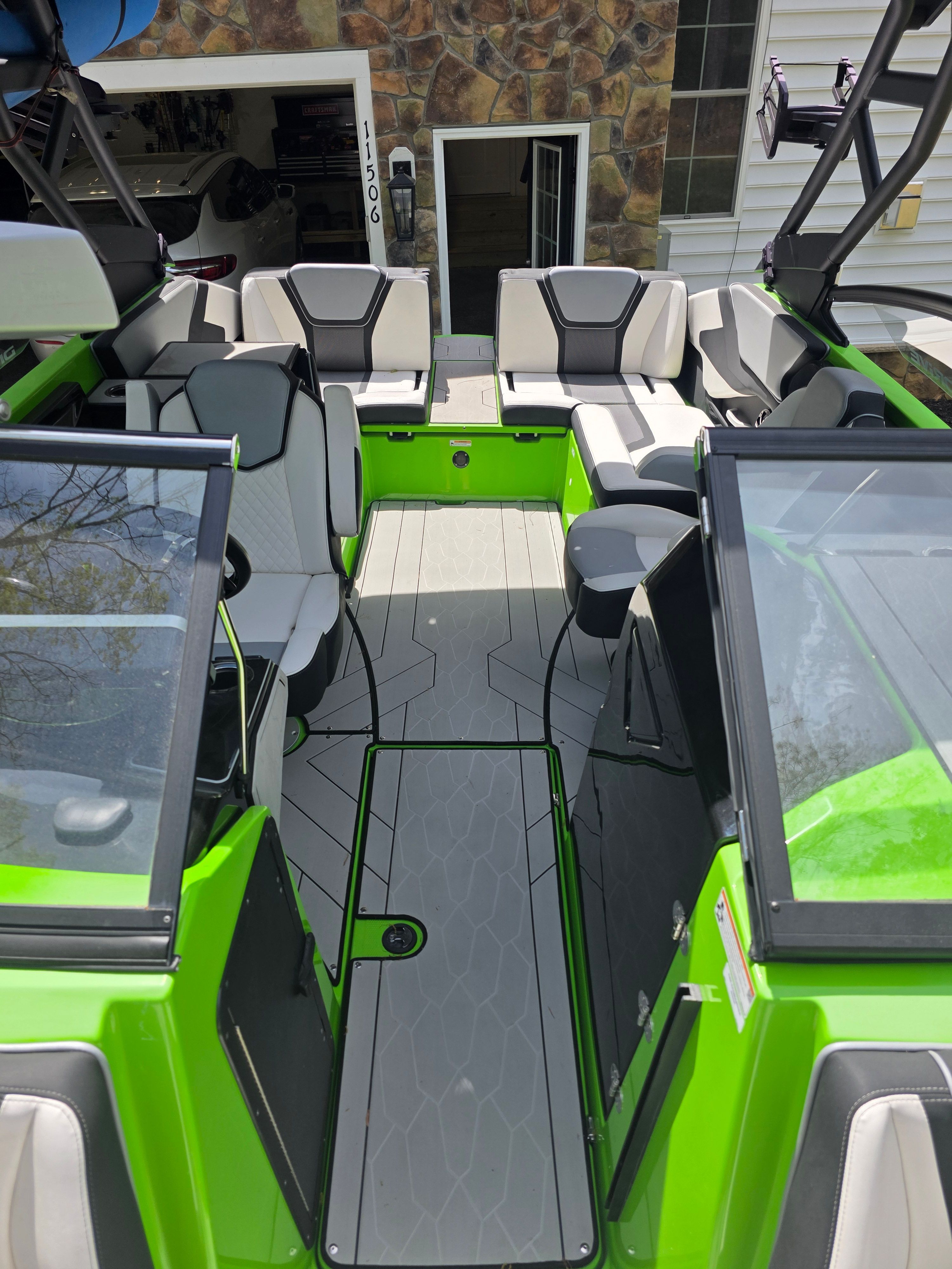 2022 Yamaha Boats 255XD - 3