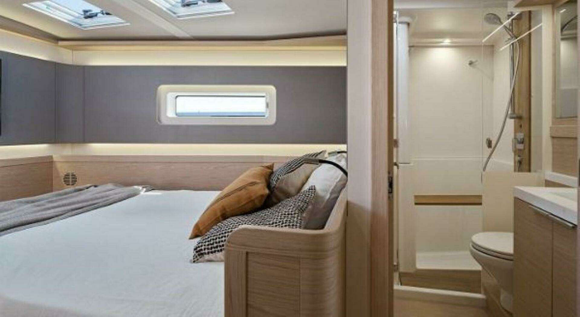 2025 Beneteau Oceanis Yacht 60 - Image 15