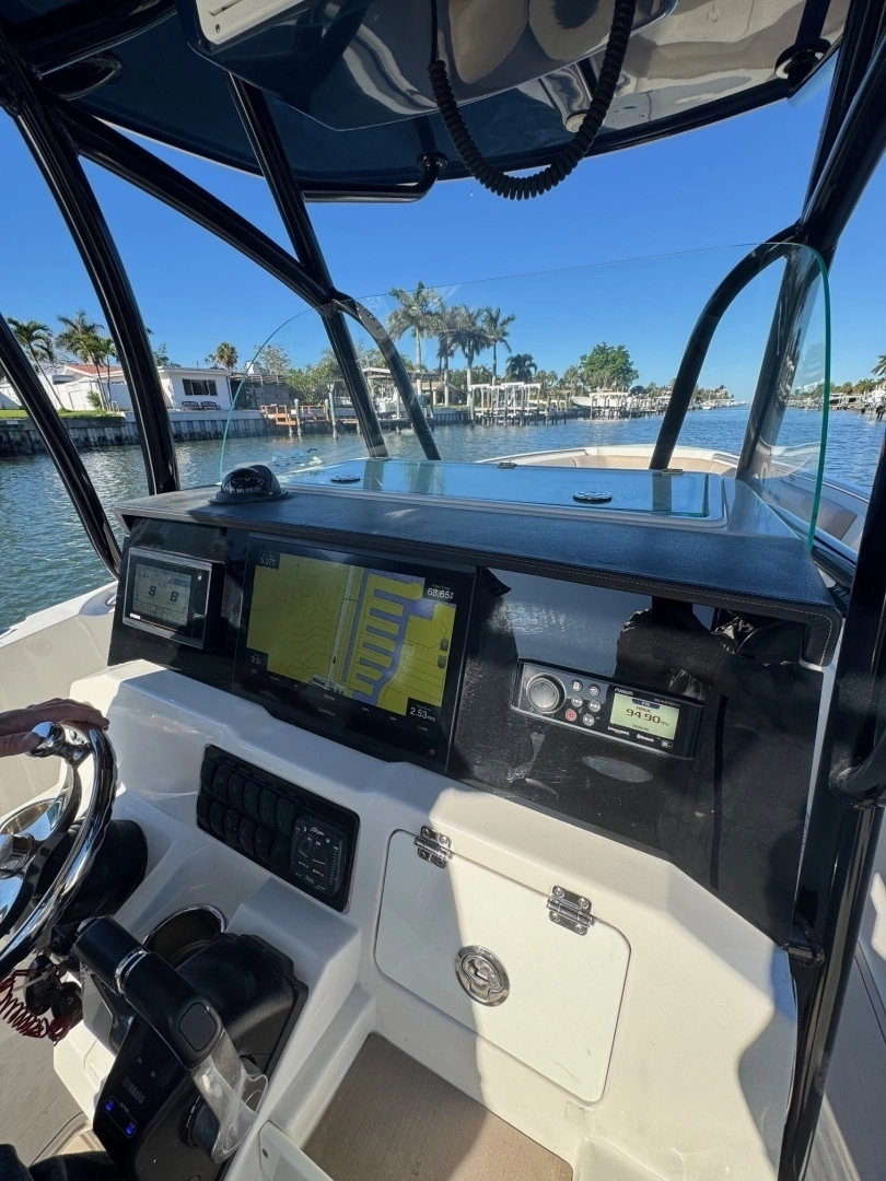 2021 Sailfish 29 Center Console - Image 7