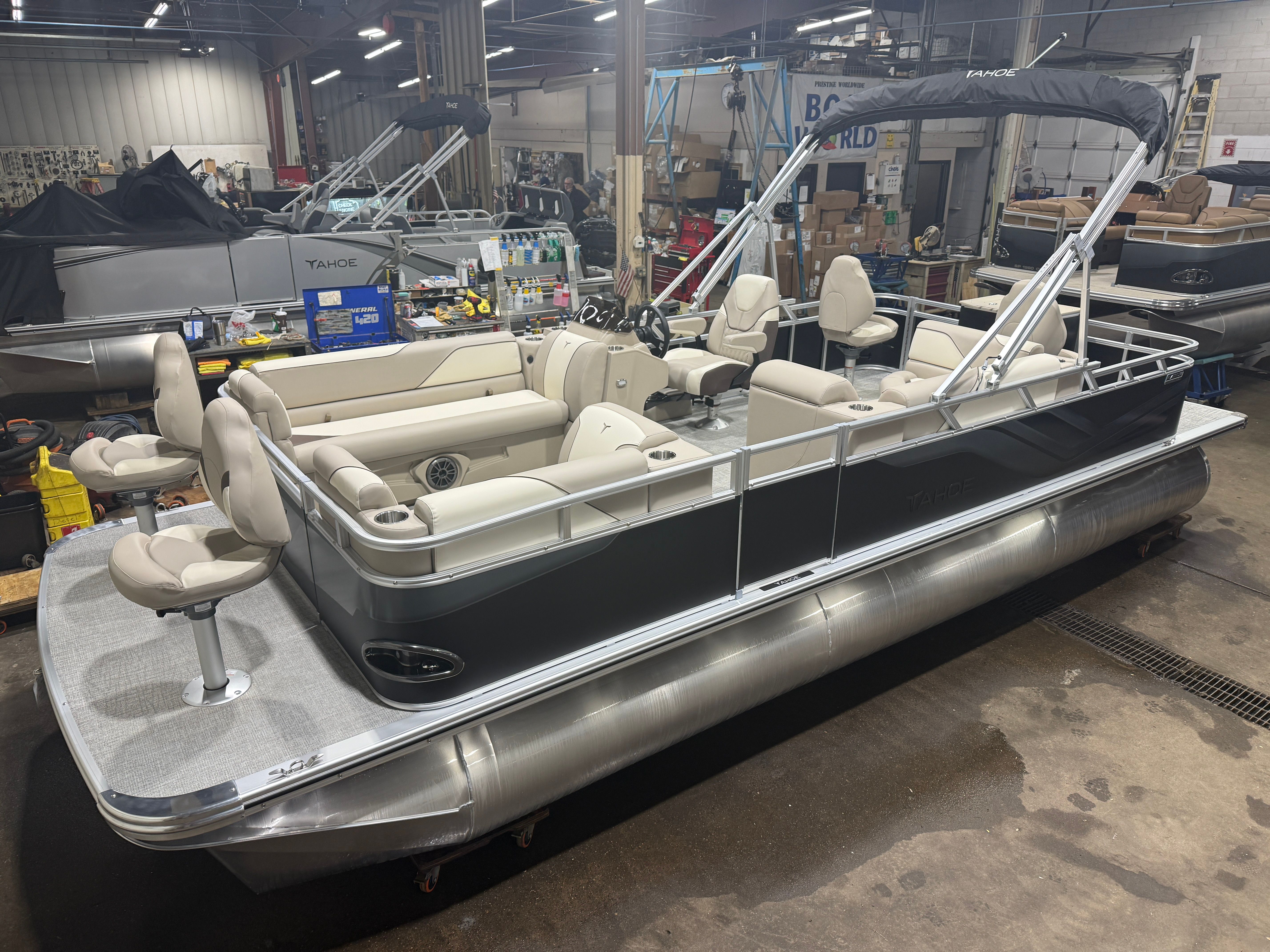 2026 Tahoe Sport Fish & Cruise 23E80 Pontoon $33995