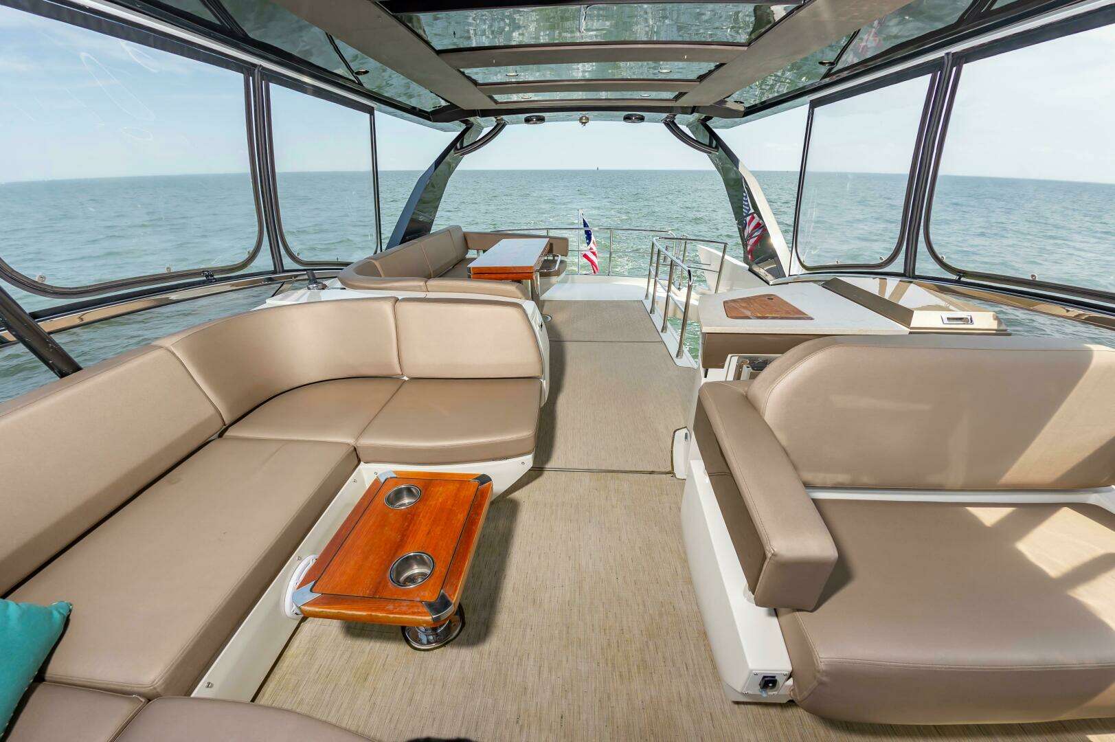 2013 Marquis 63 Sport Yacht - Image 16