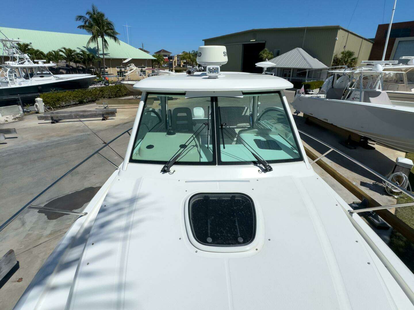2018 Boston Whaler 315 Conquest - Image 34