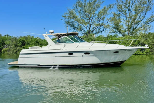 1998 Tiara Yachts 3500 Express