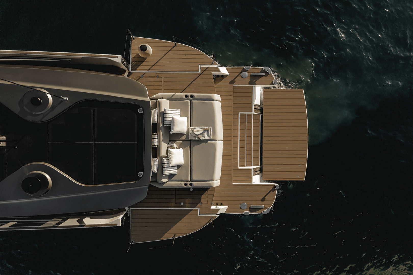 2025 Azimut Seadeck 6 - Image 64