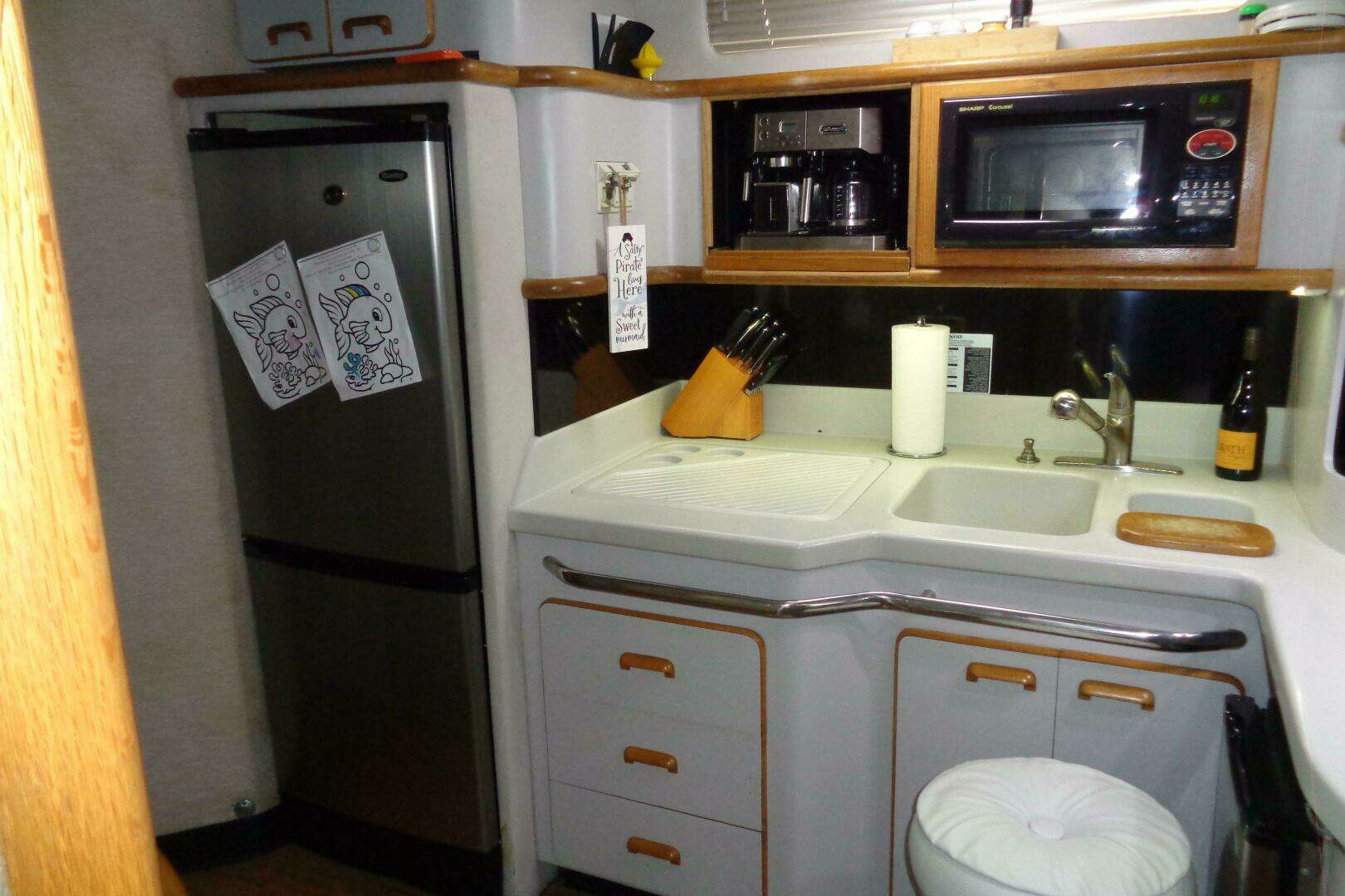 1991 Sea Ray 480 Sundancer - Image 56
