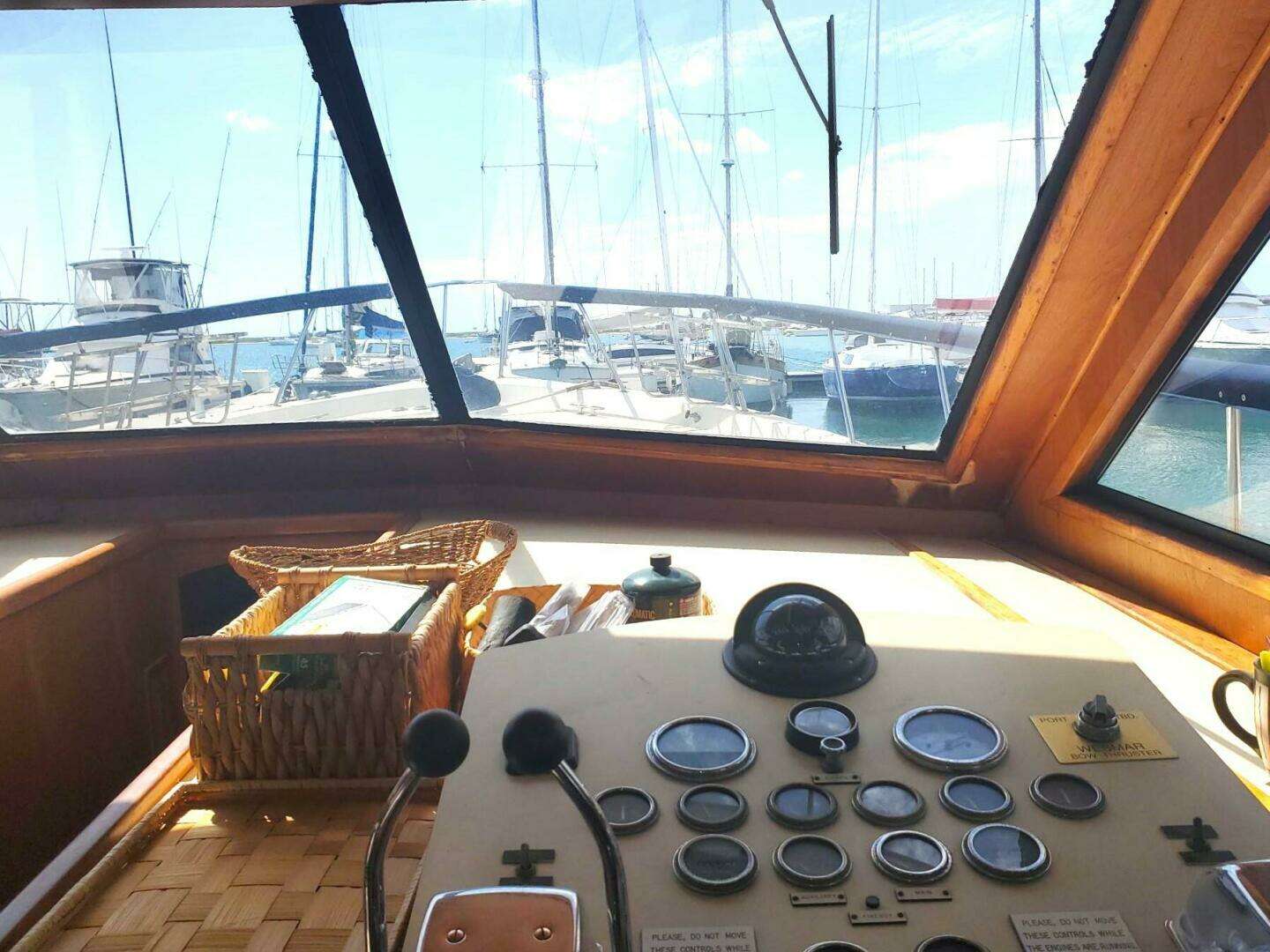 1985 Californian 5239 Cockpit Motor Yacht - Image 18