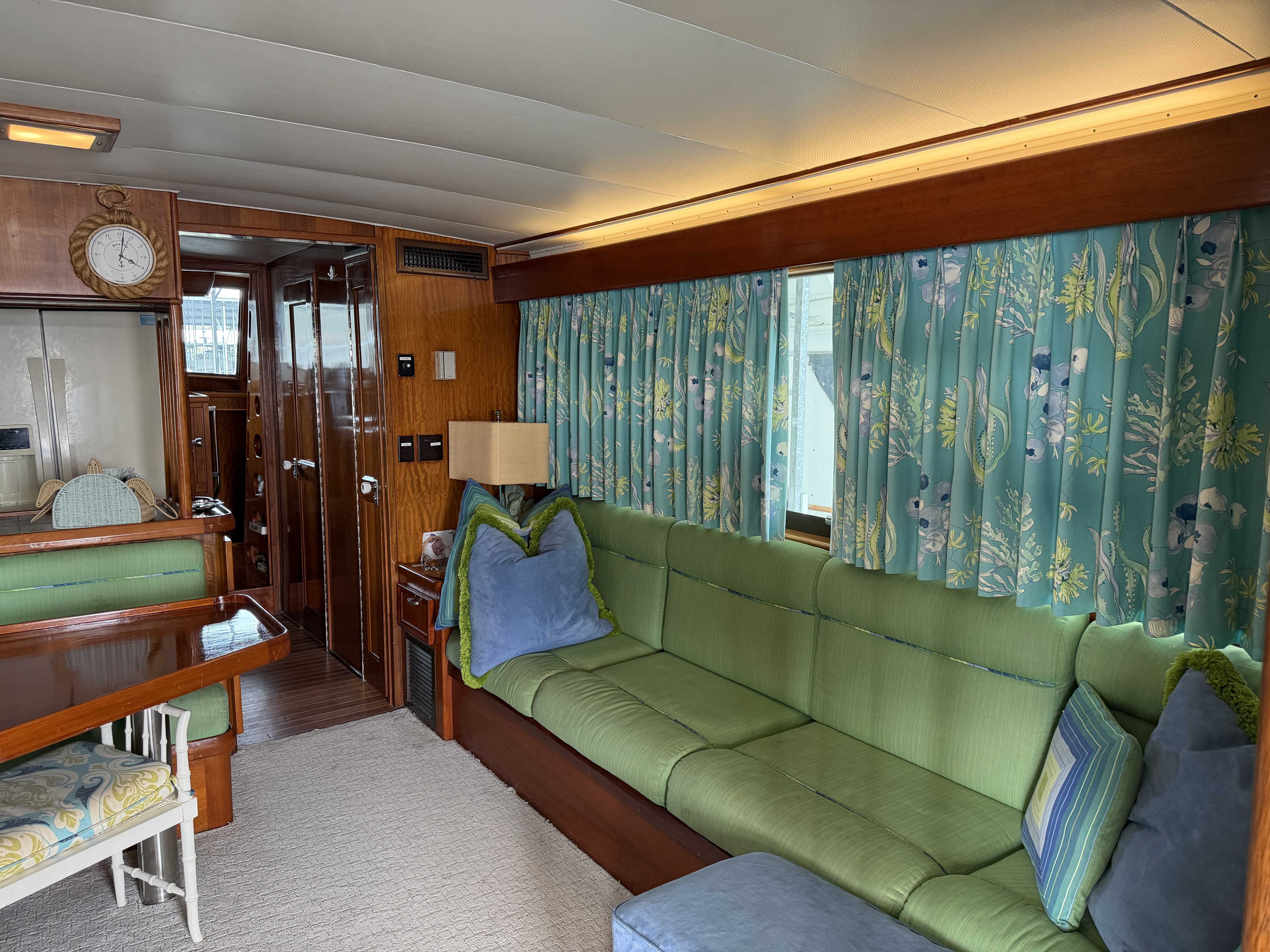 1975 Hatteras 58 Long Range Cruiser - 22