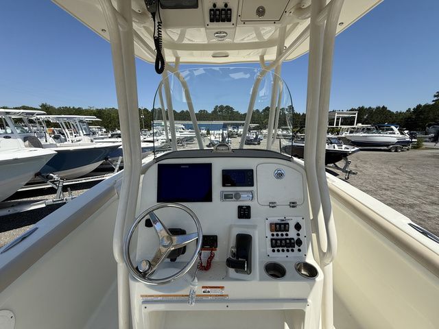 2012 Hydra-Sports 2300 CC - 10