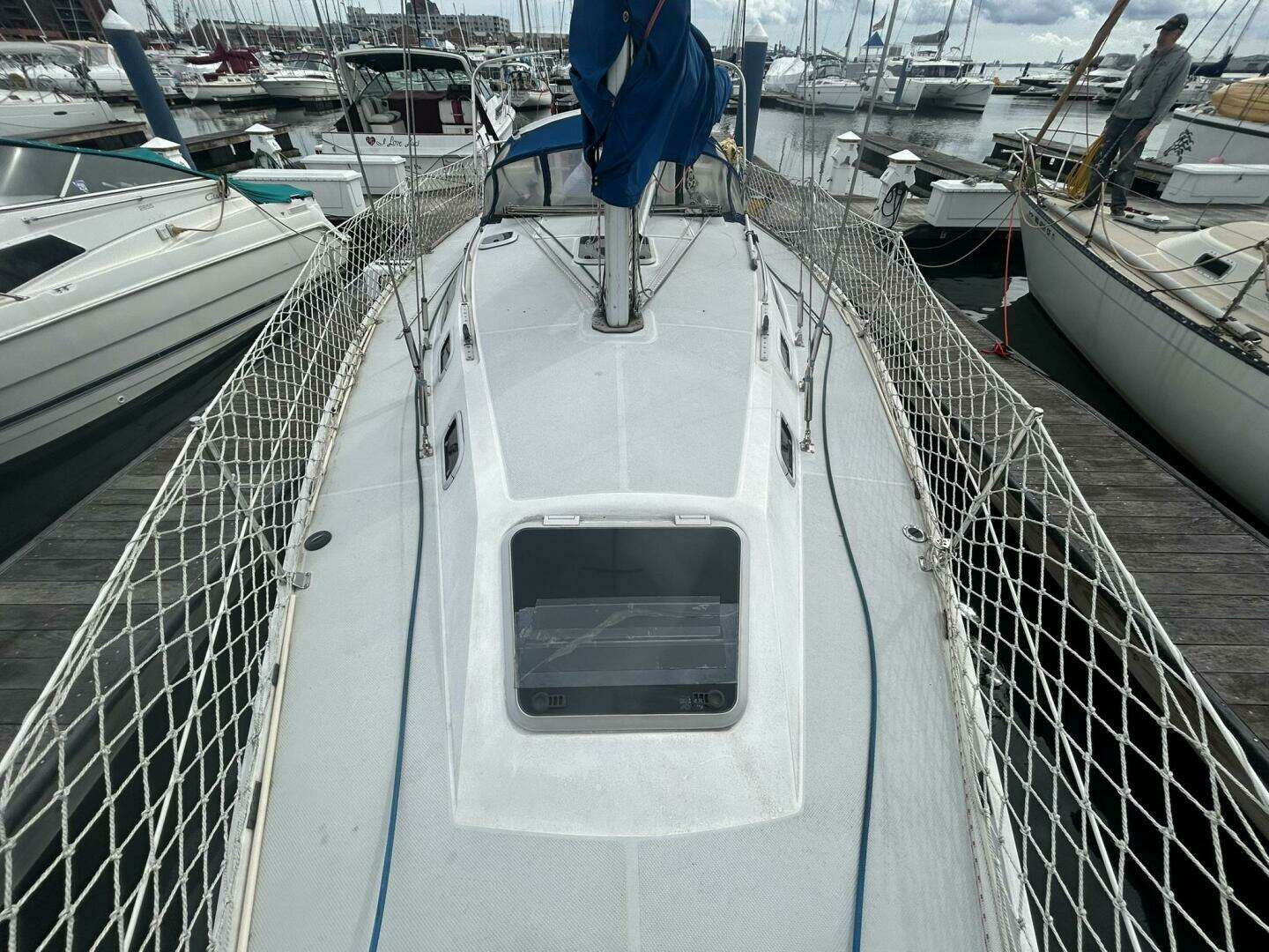 1995 Catalina 320 - Image 37