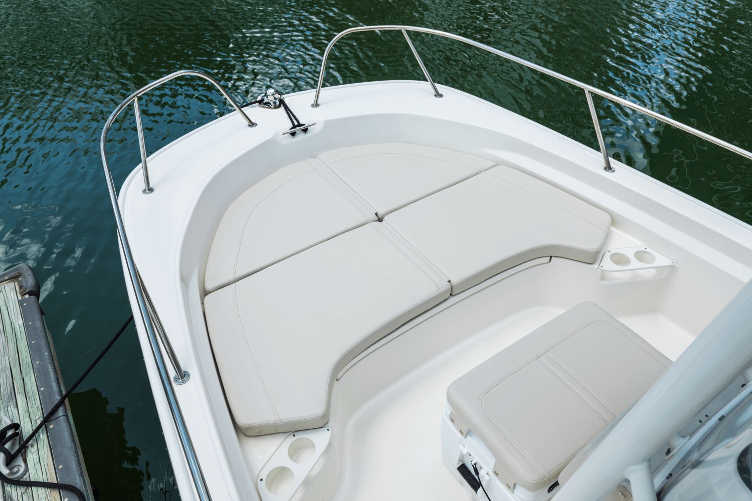 2026 Boston Whaler 190 Montauk - 35