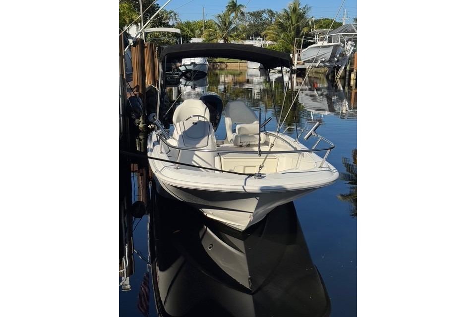 2024 Boston Whaler 160 SS