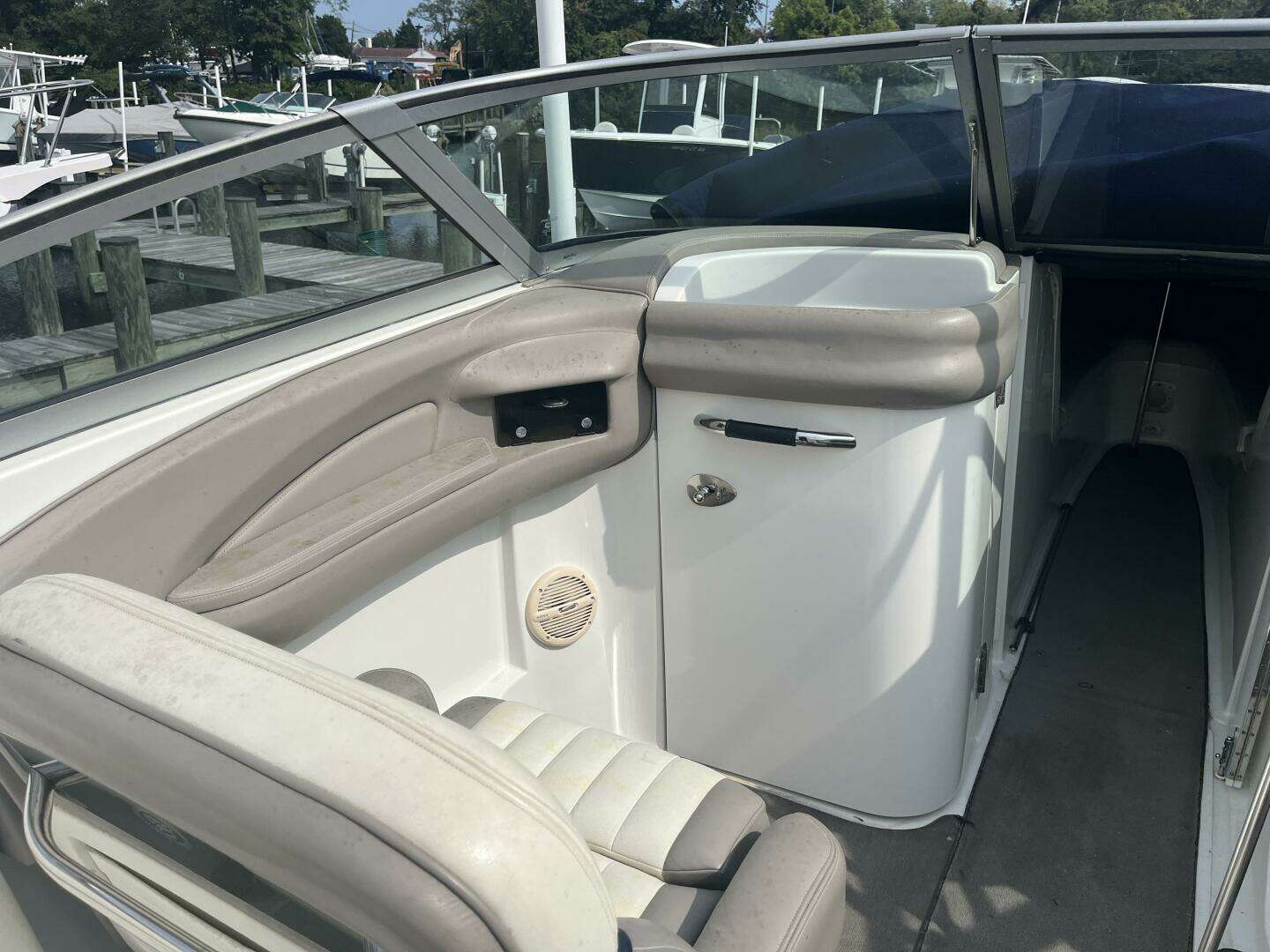 2002 Cobalt 282 - Image 11