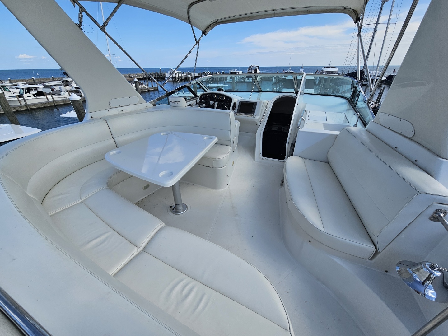1999 Carver 530 Voyager - Image 34