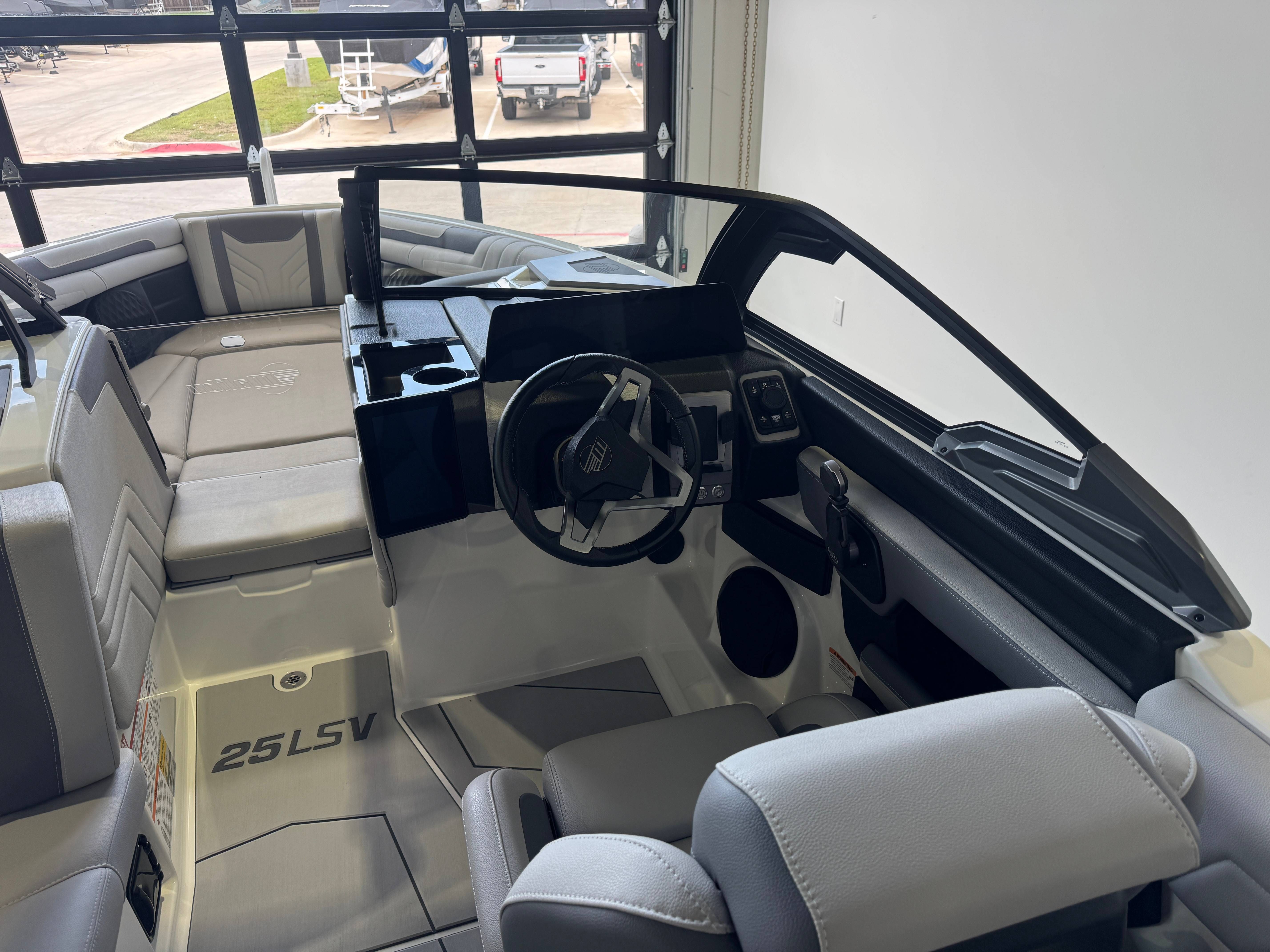 2026 Malibu Wakesetter 25 LSV - 24