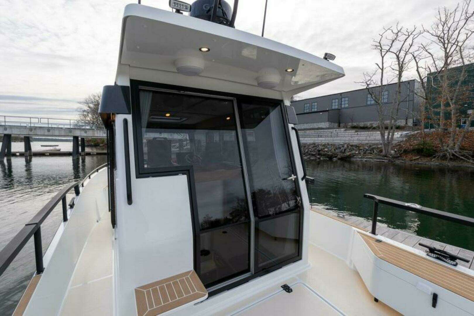 2027 Targa 27.2 - Image 33