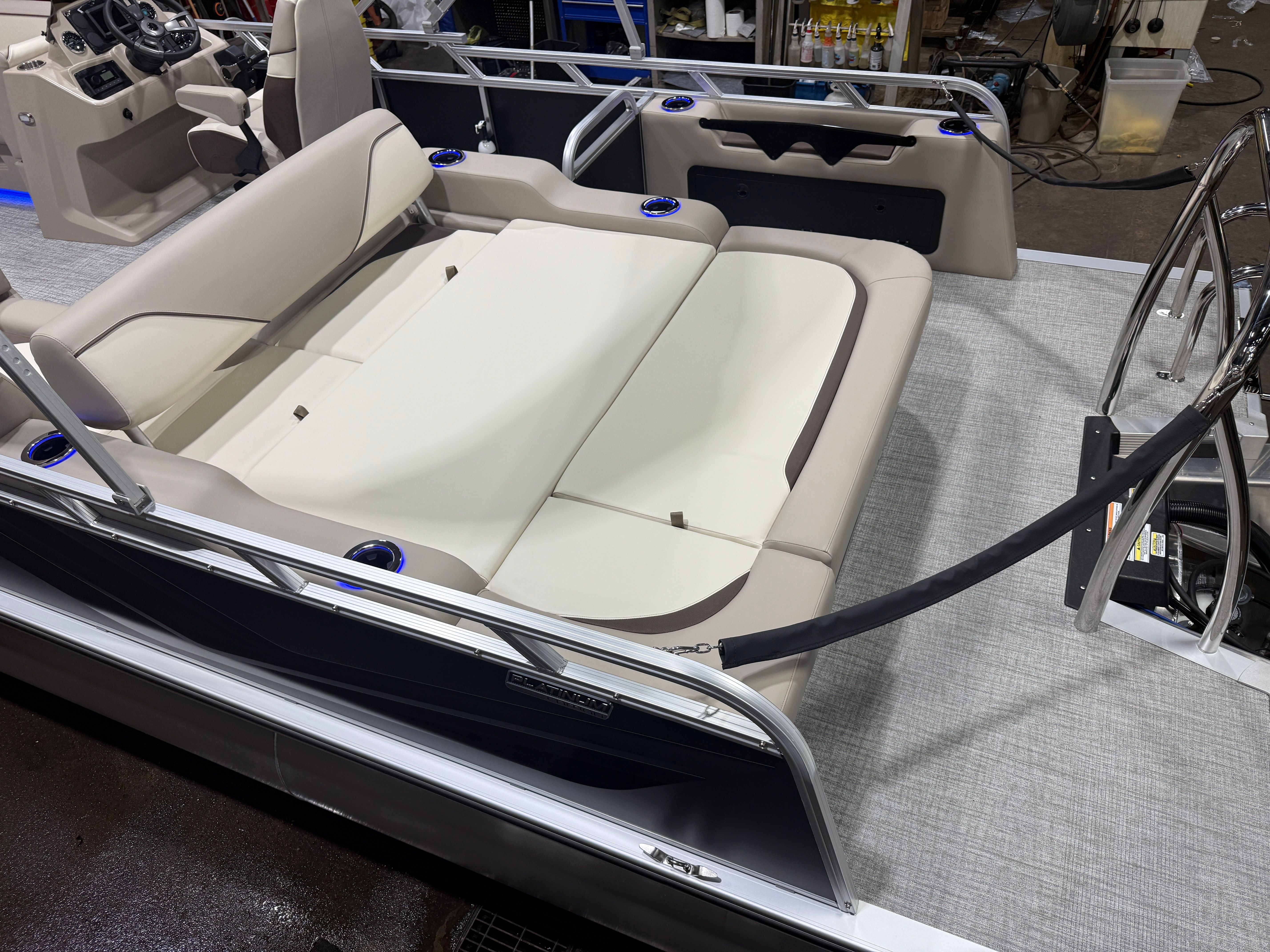 2026 Tahoe Sport 2385 VRB Swingback Tritoon $47995 - 4