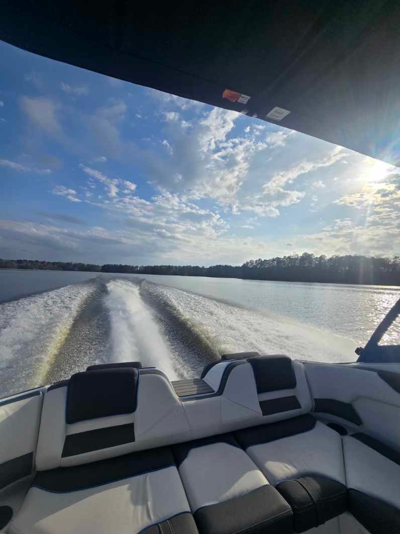 2020 Yamaha Boats AR210 - 7
