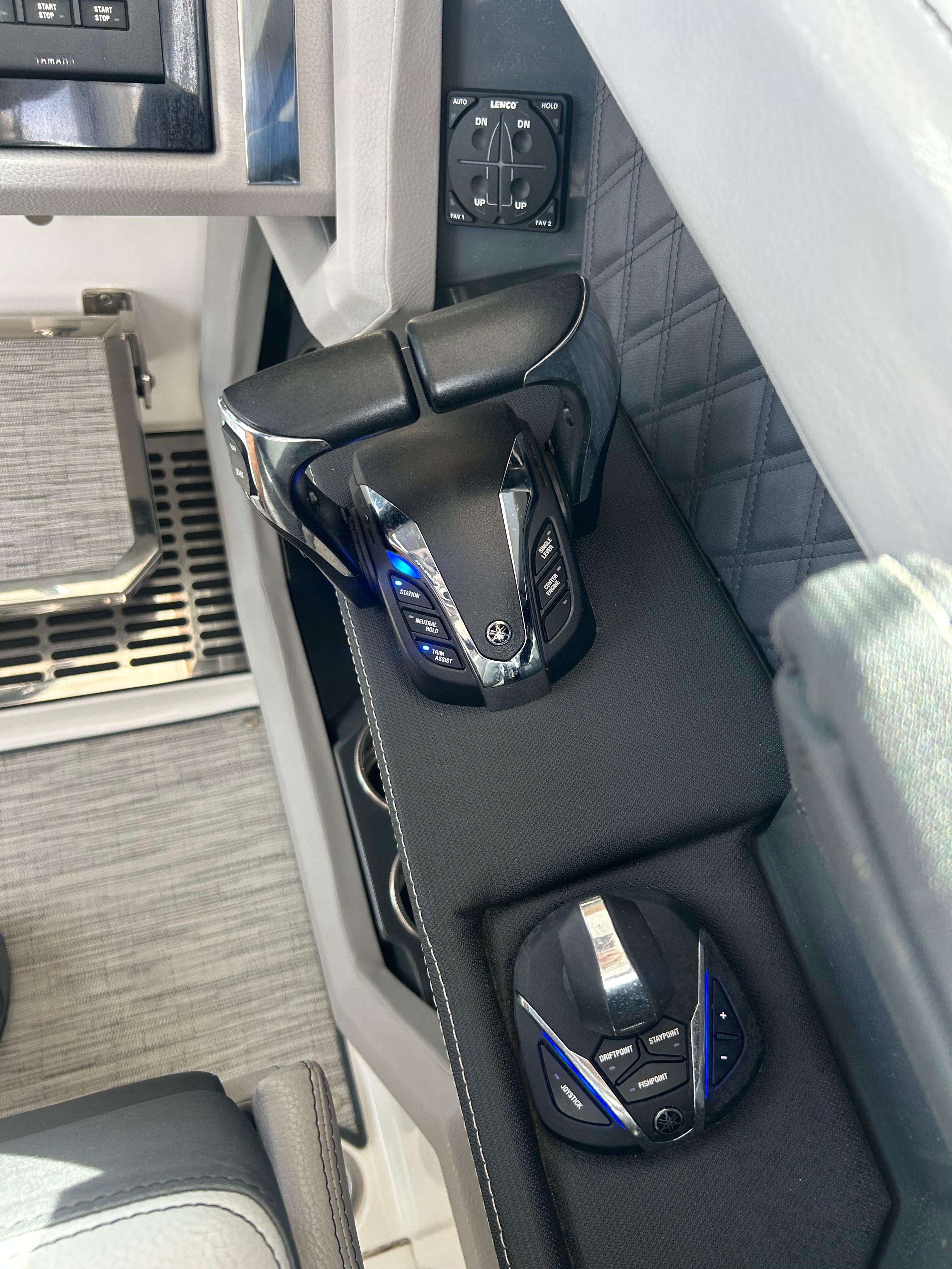 2023 Cobalt R33 - 28