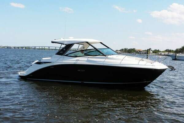 2018 Sea Ray Sundancer 320