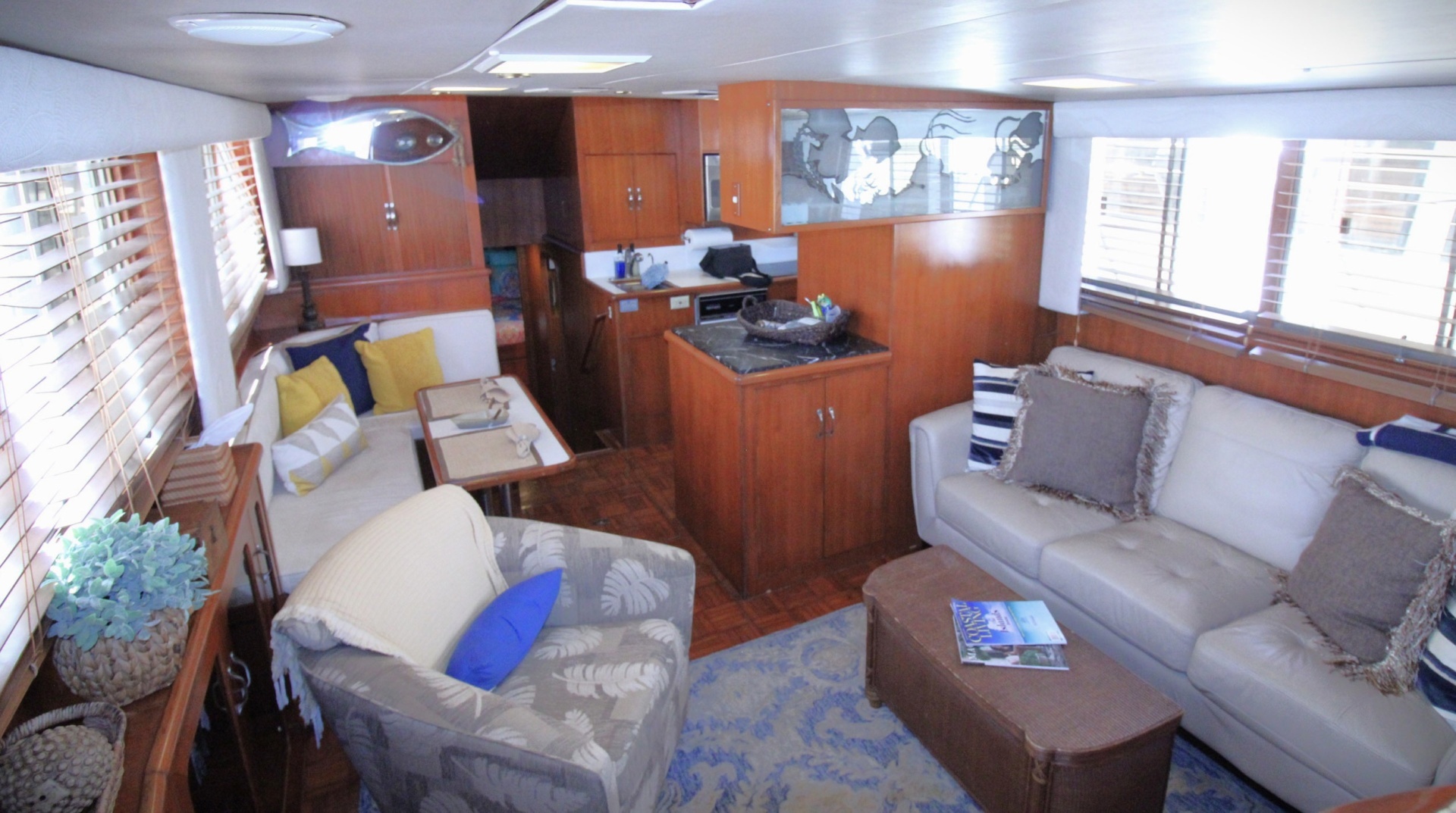1995 Jefferson 52 Rivanna Cockpit MY - Image 5