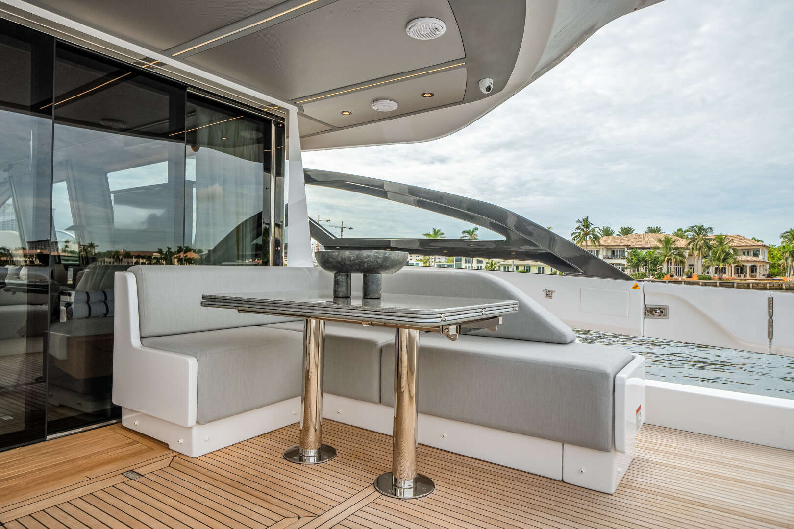 2026 Azimut S8 - Image 17