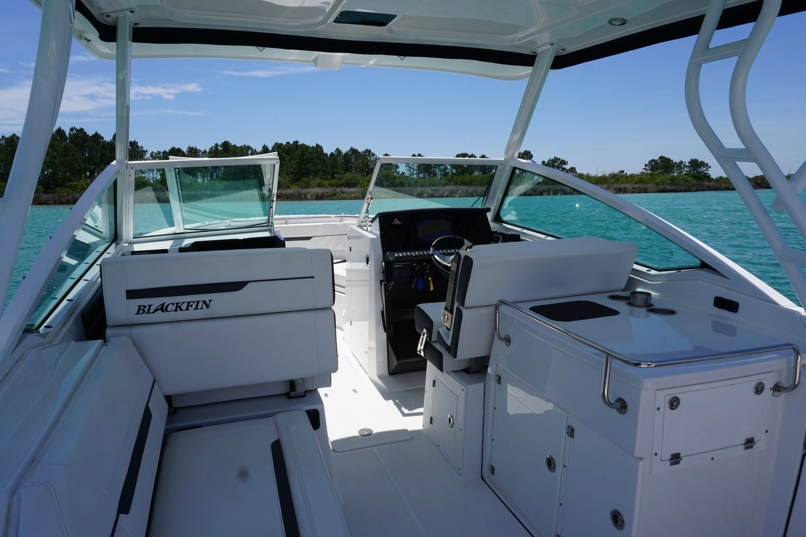 2023 Blackfin 272 DC - Image 17