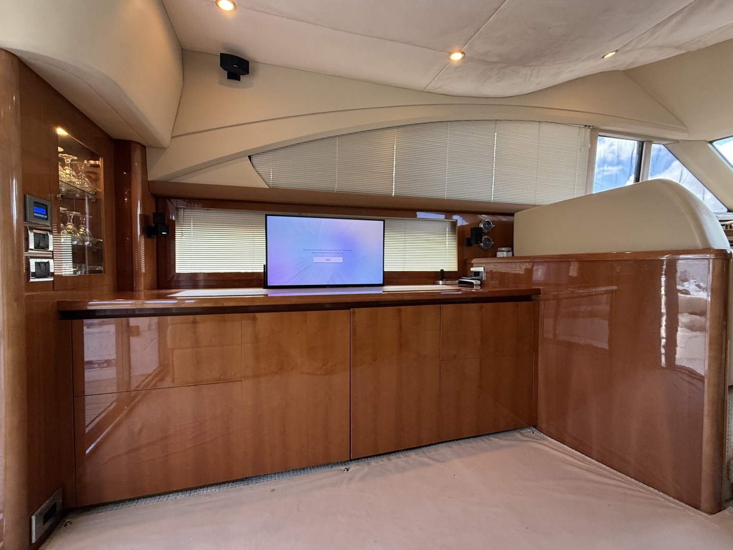 2009 Princess — - Image 7