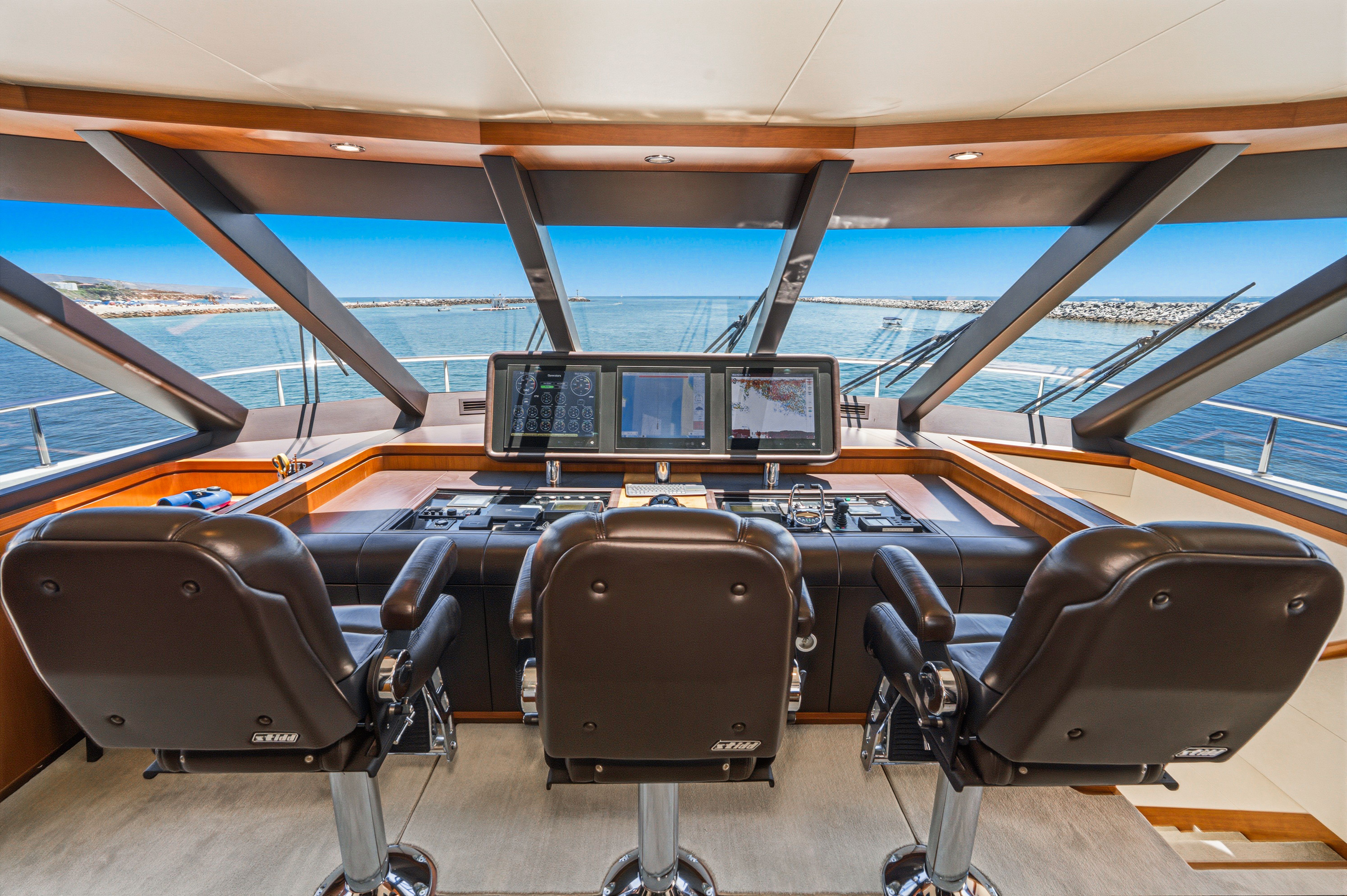 2015 Ocean Alexander 90 Skylounge Motoryacht - 63