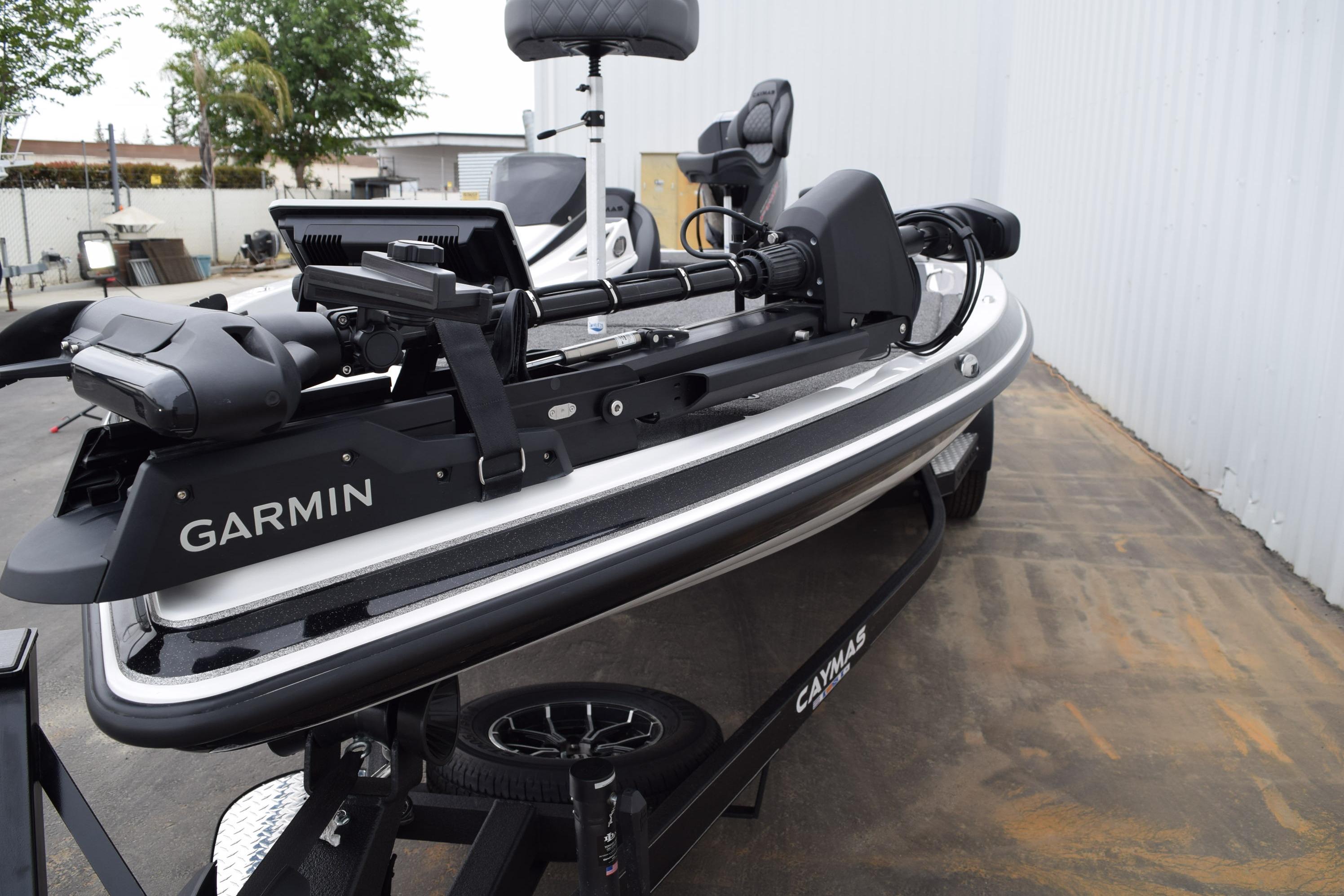 2027 Cayams CX 20 Pro boat with Garmin equipment on trailer.