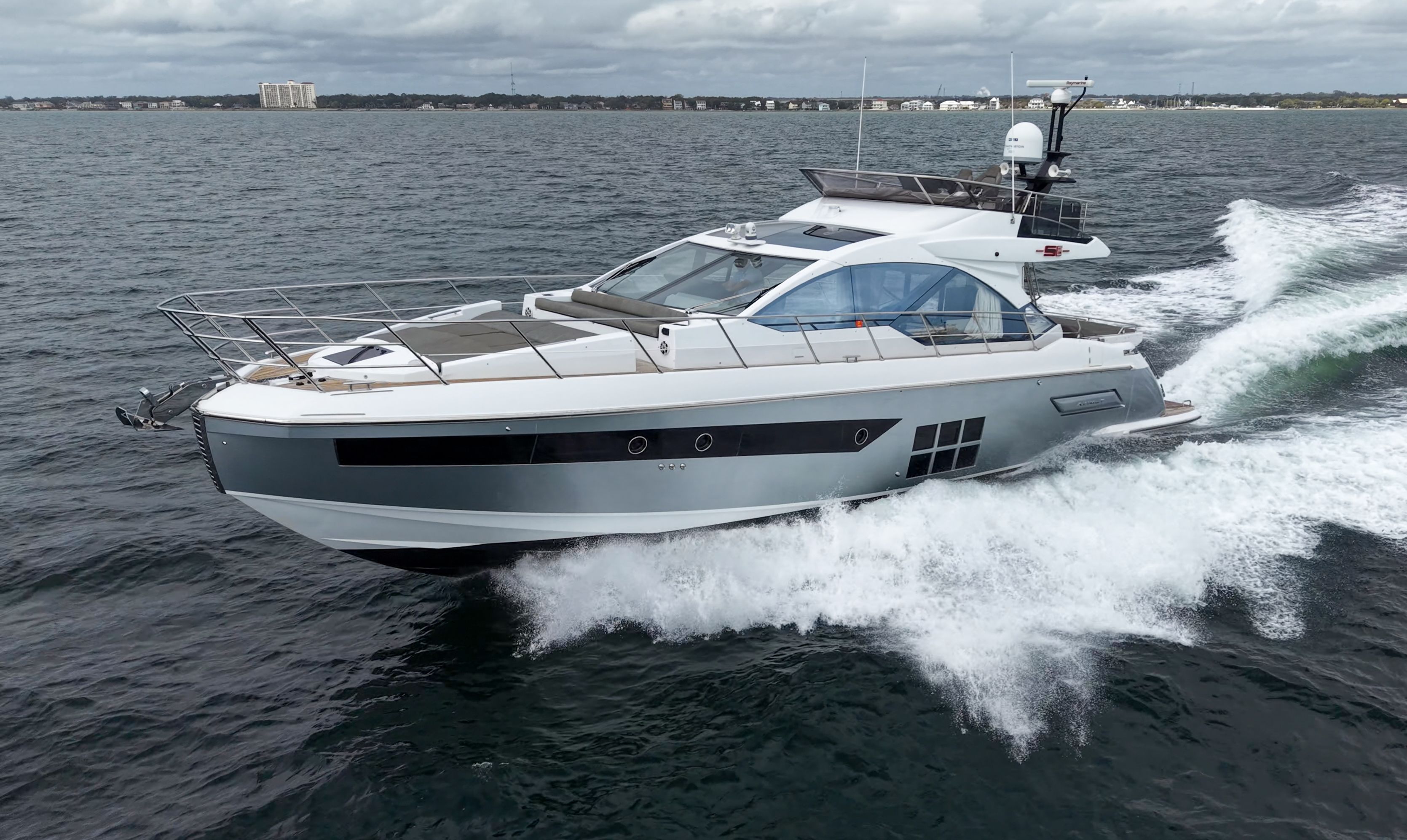 2020 Azimut S6