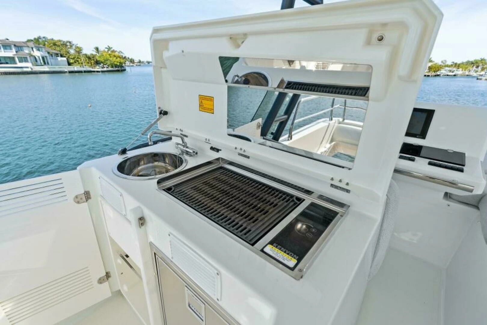 2020 Prestige 520 Flybridge - Image 51