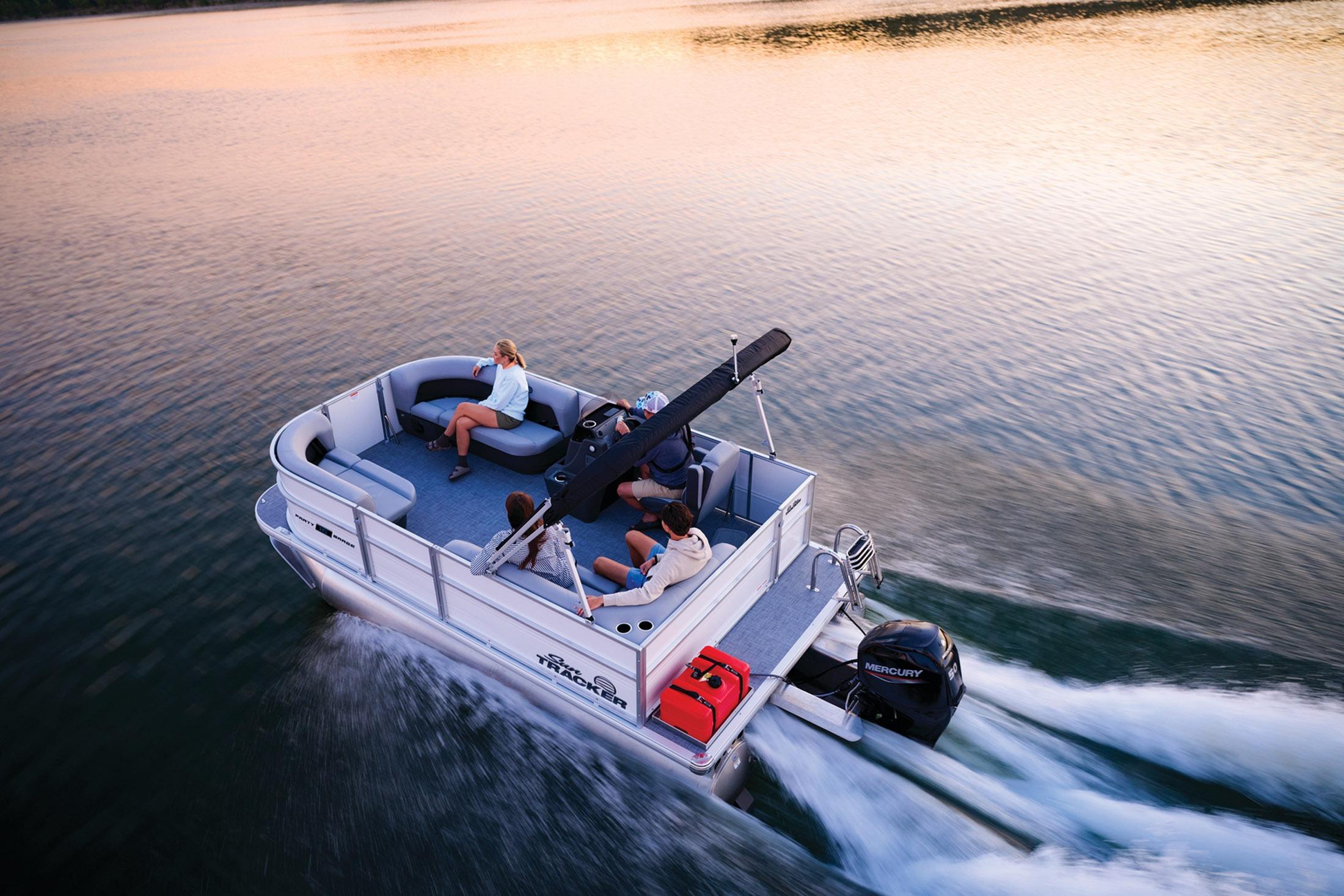 2026 Sun Tracker Party Barge 16 DLX - 2