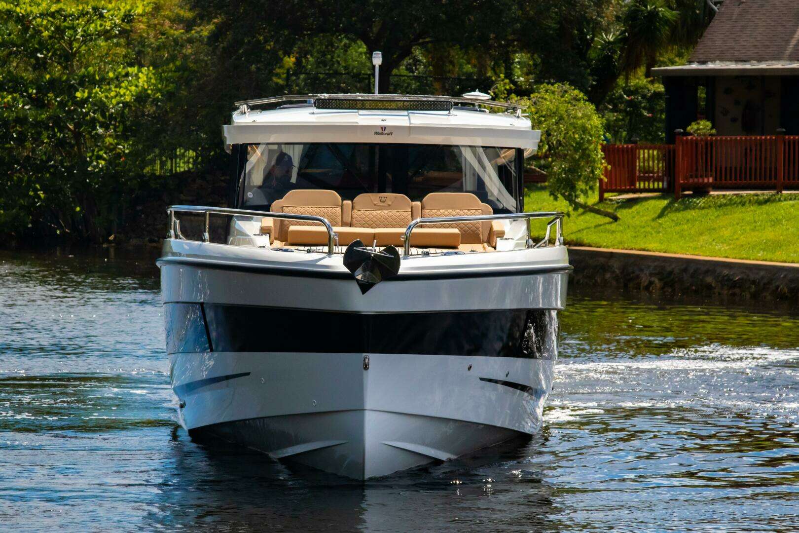 2025 Wellcraft 38 Explorer - Image 7