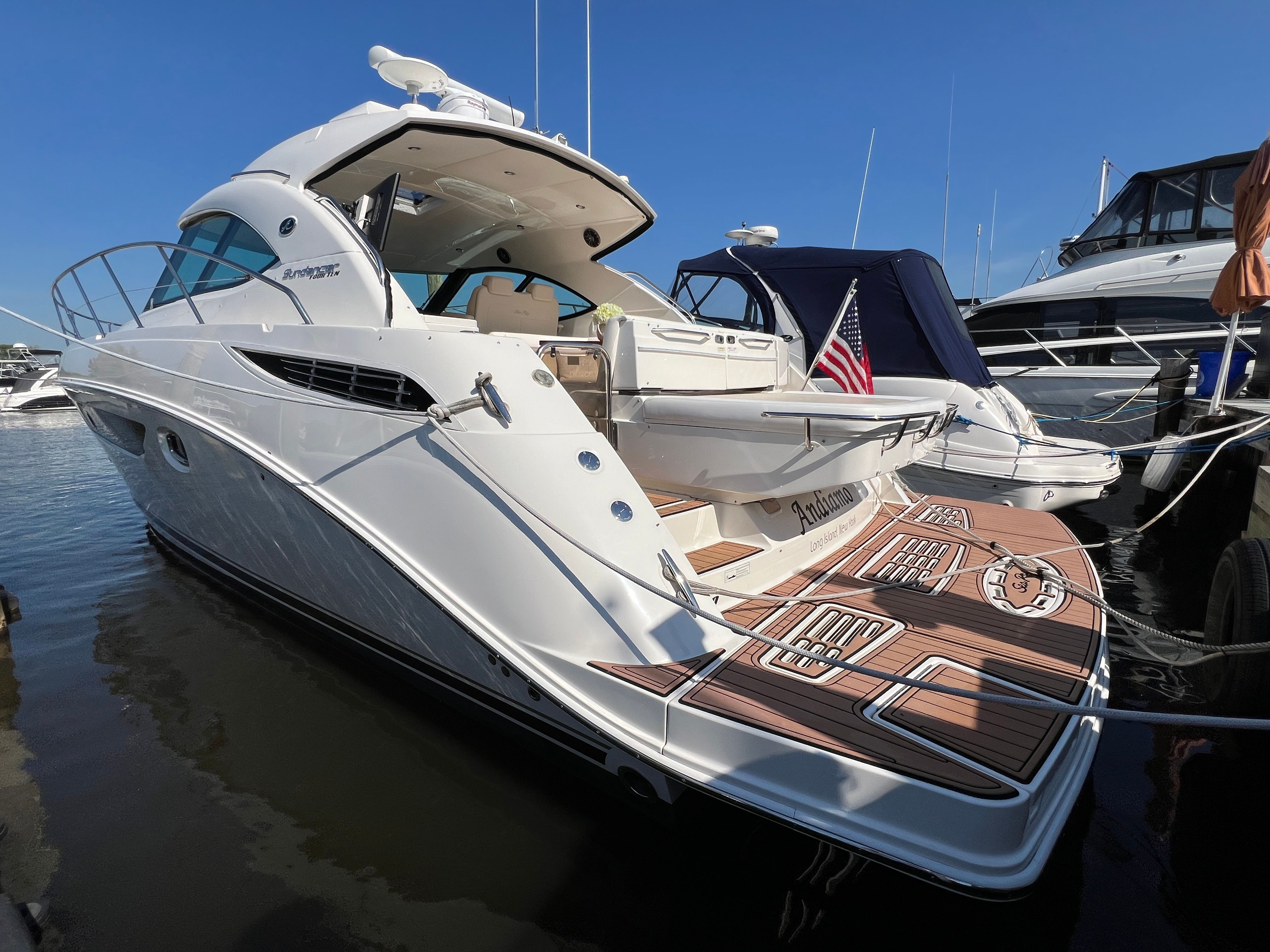 2015 Sea Ray 410 Sundancer